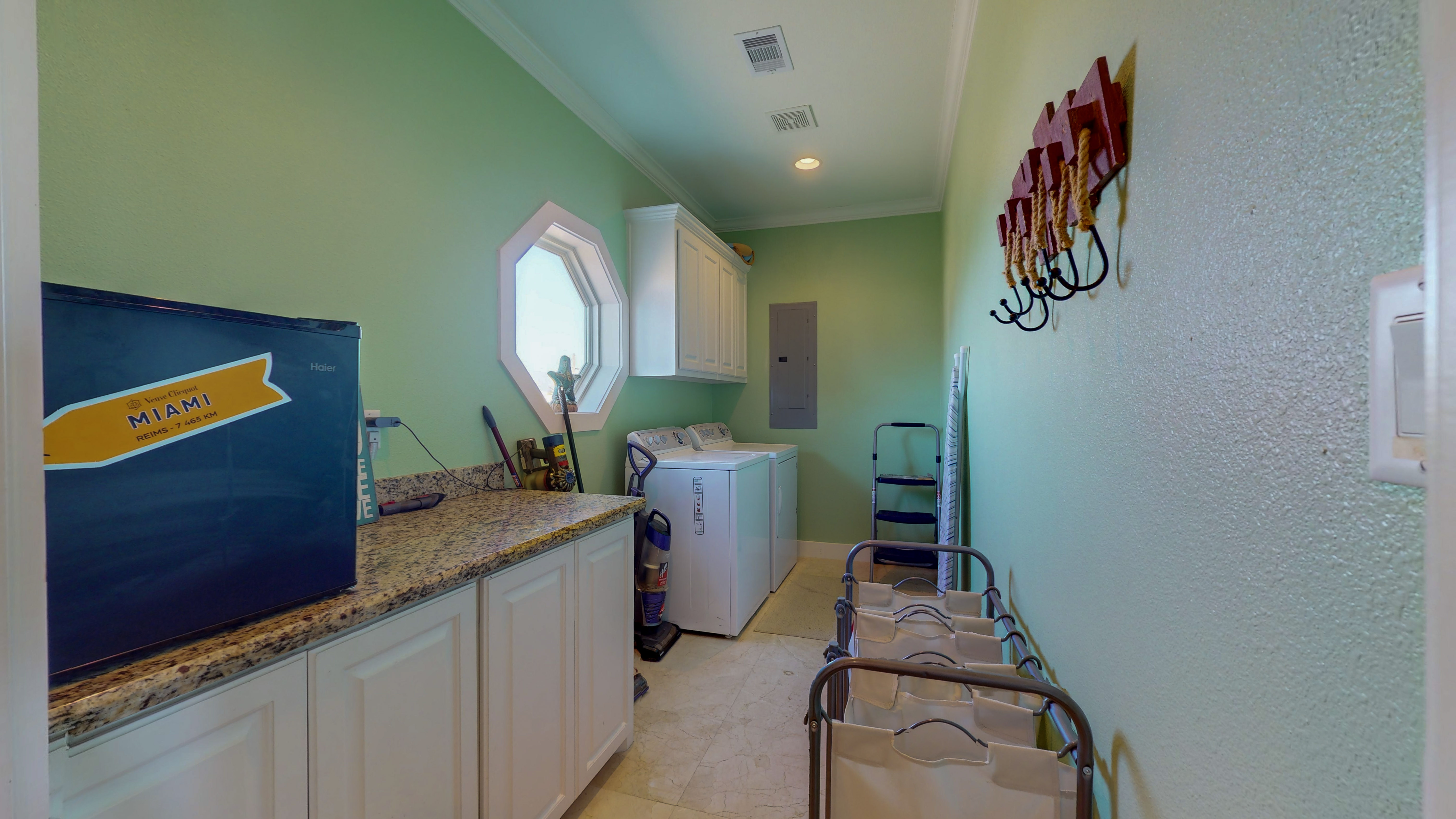 Absolute Paradise | Photo 8