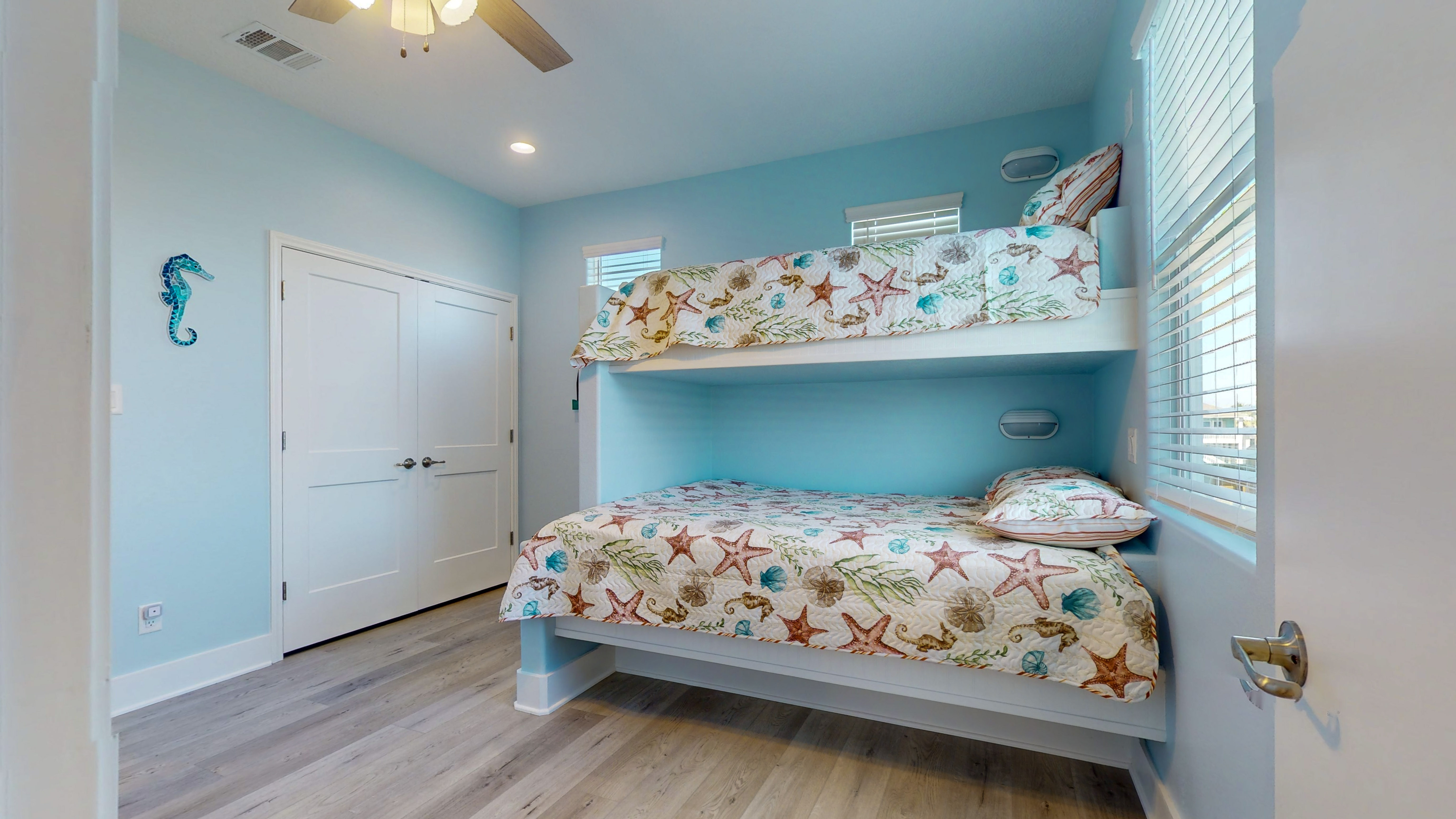 7 Day Weekend | Photo 46