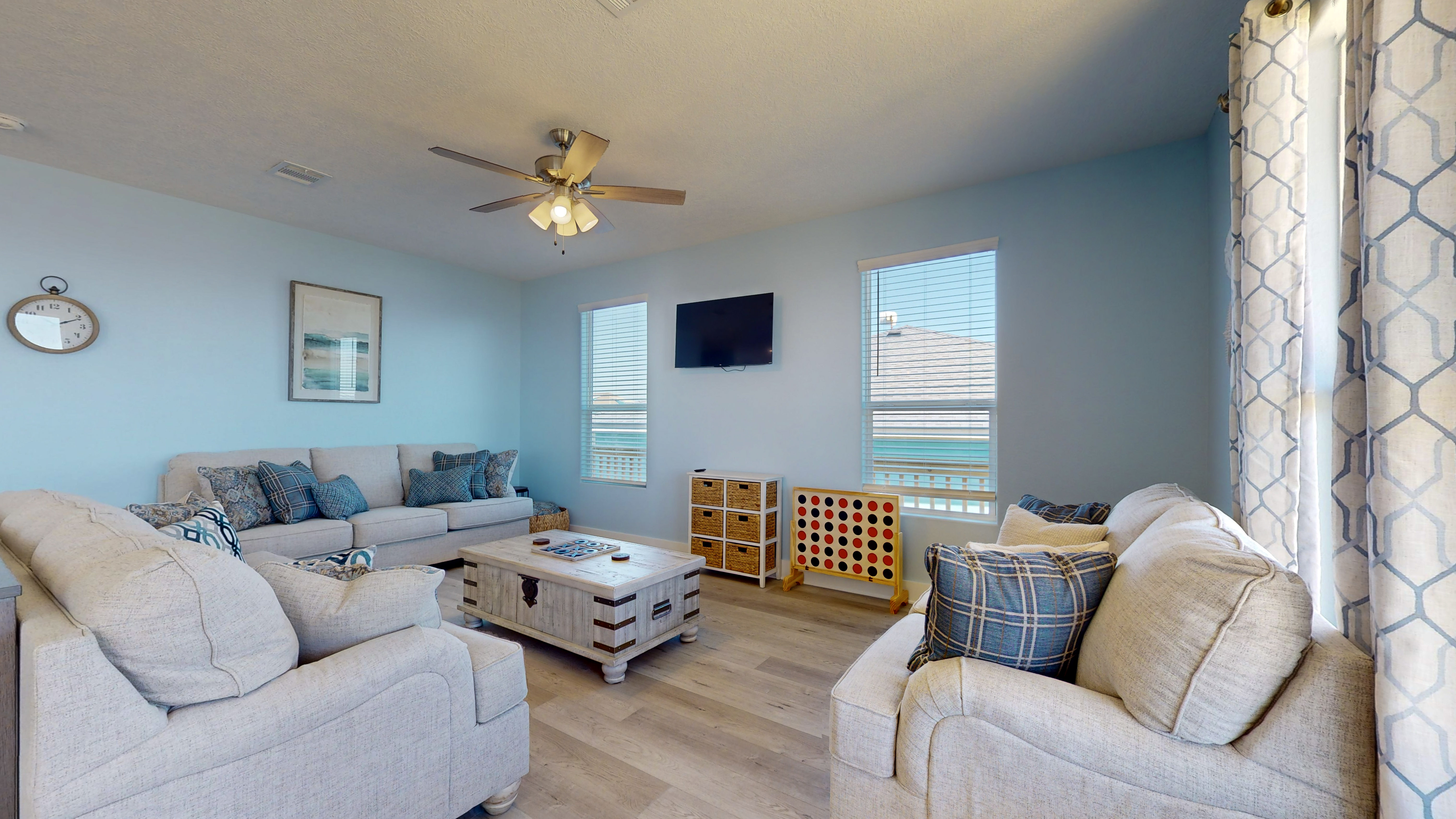 7 Day Weekend | Photo 32