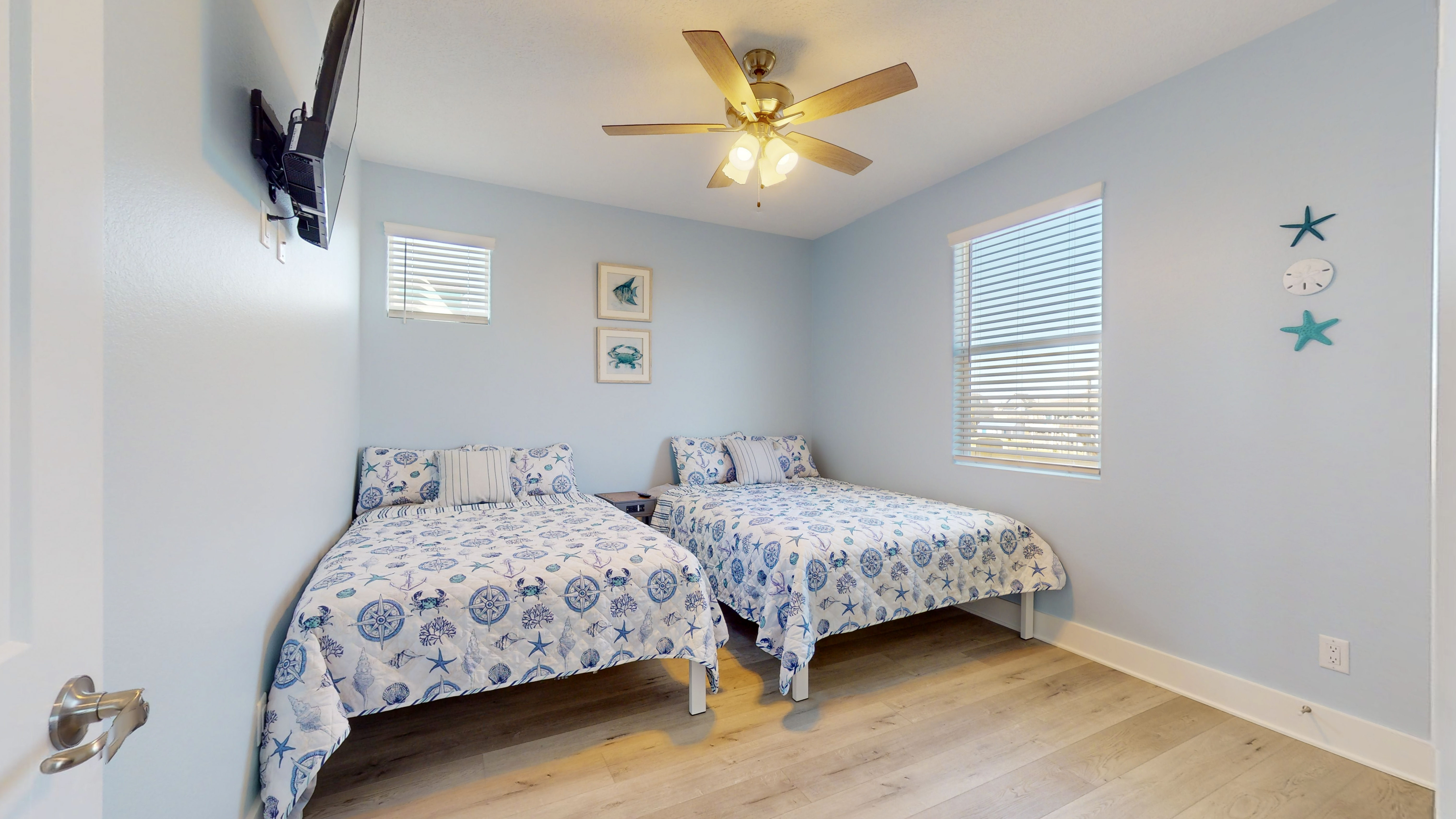 7 Day Weekend | Photo 45