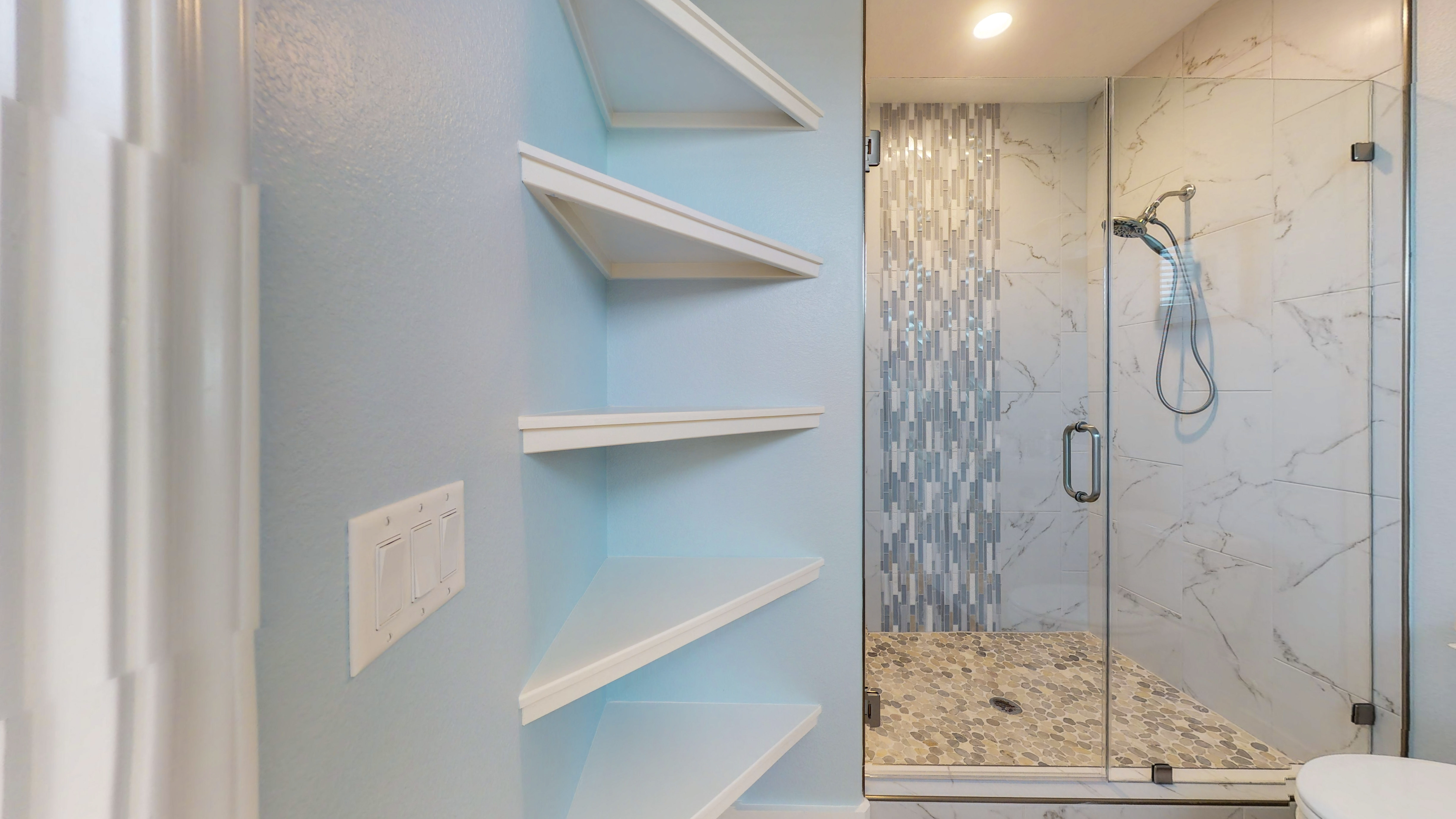 7 Day Weekend | Photo 51