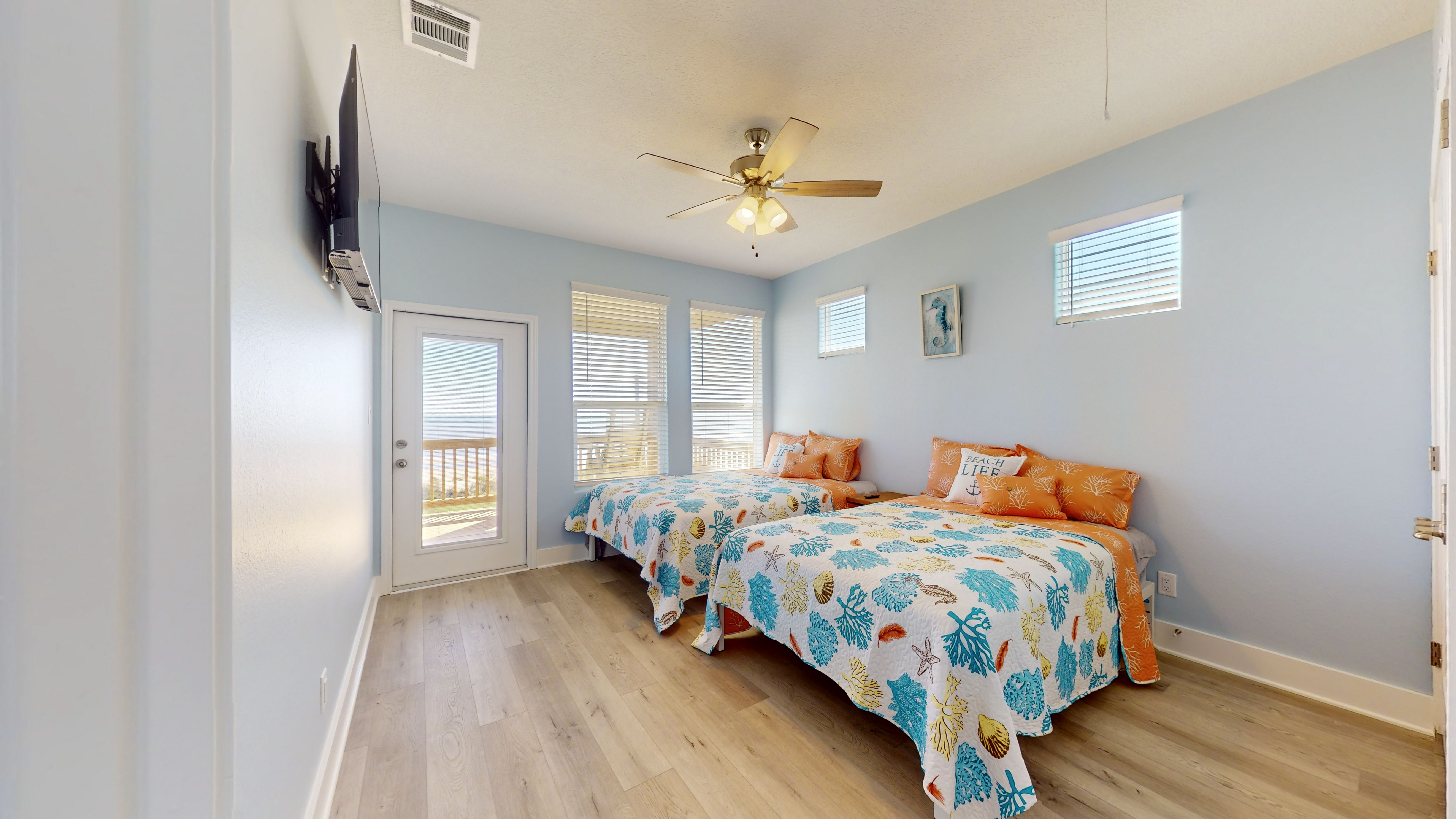 7 Day Weekend | Photo 54