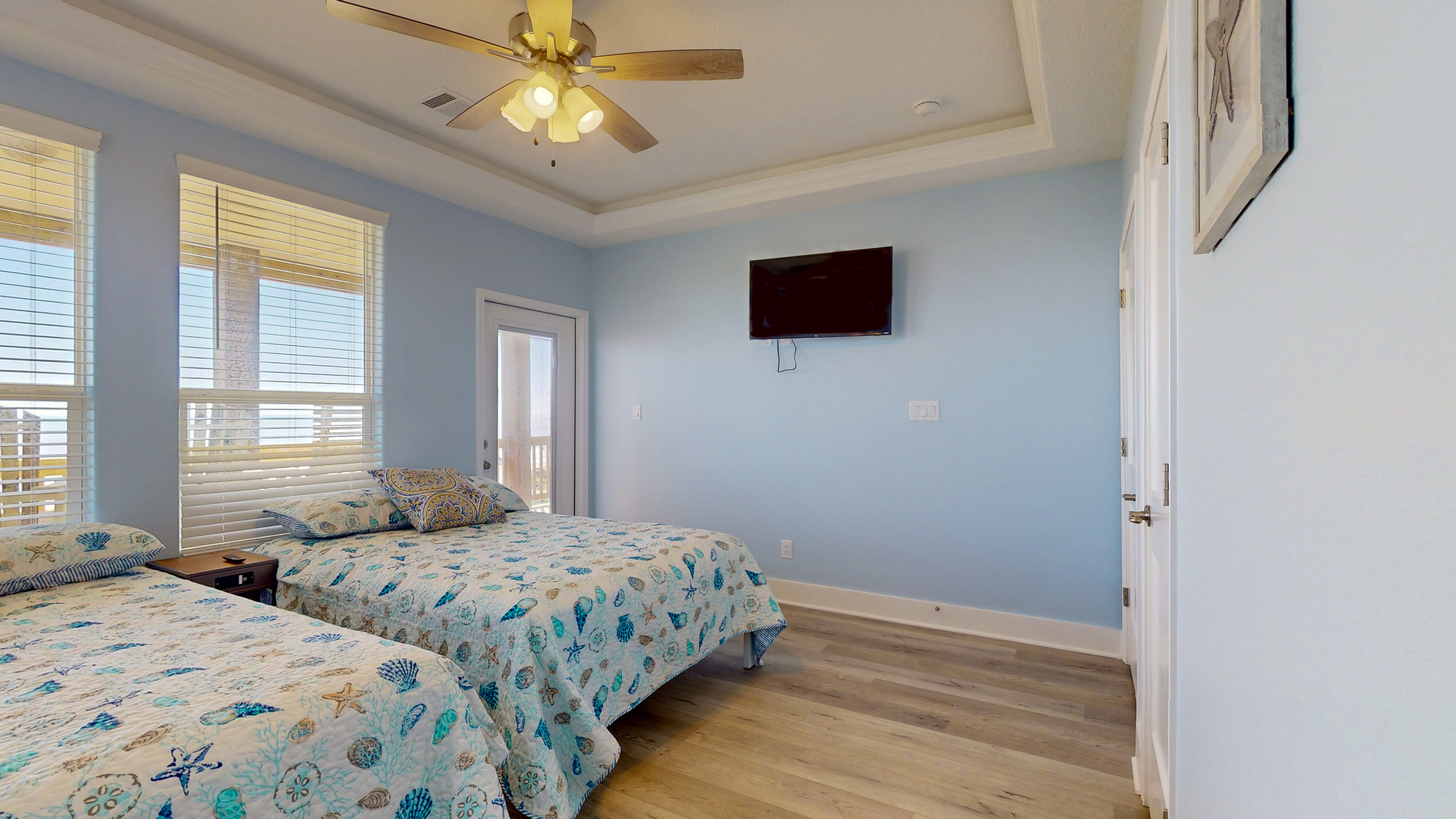 7 Day Weekend | Photo 52