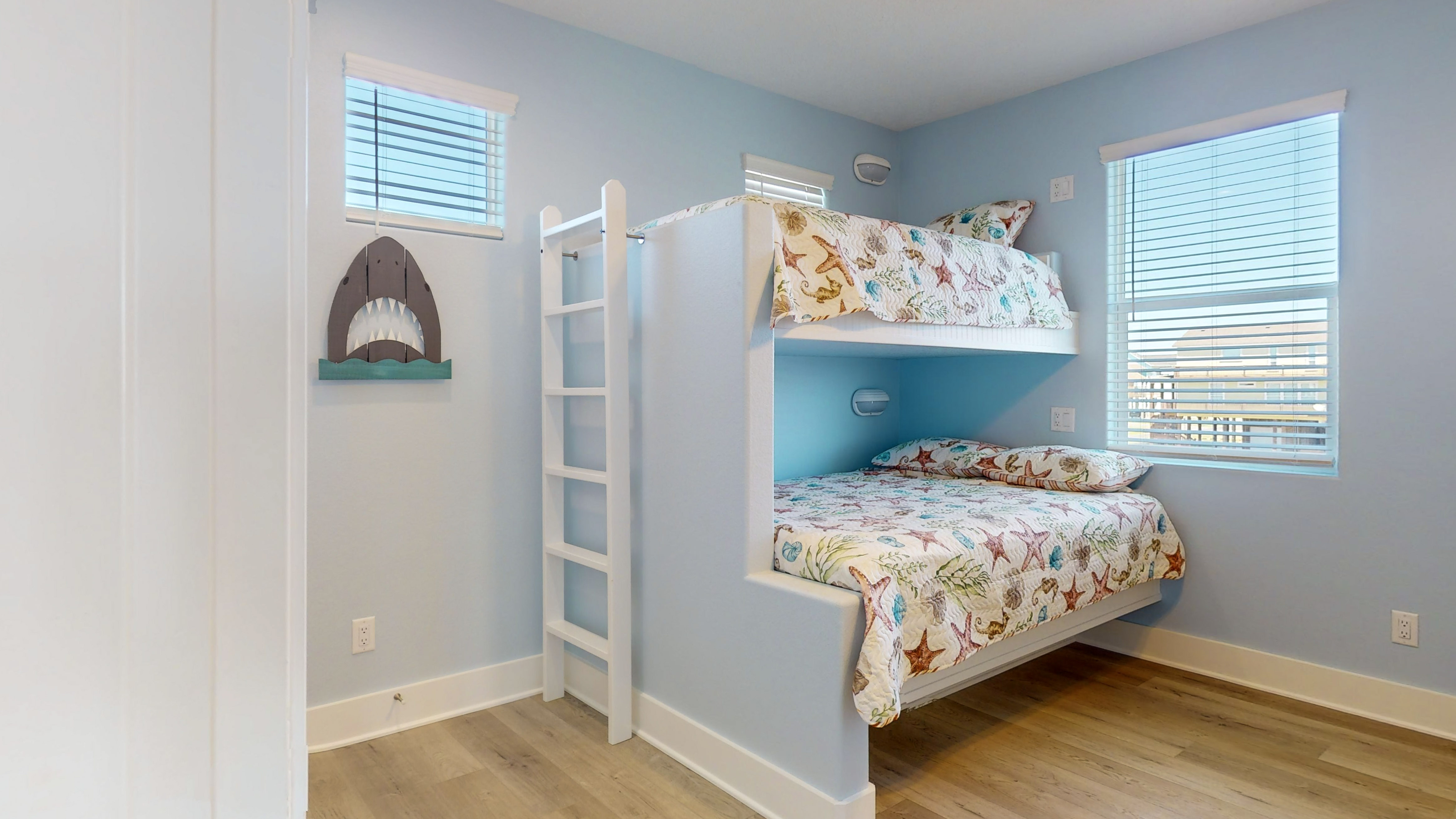 7 Day Weekend | Photo 41