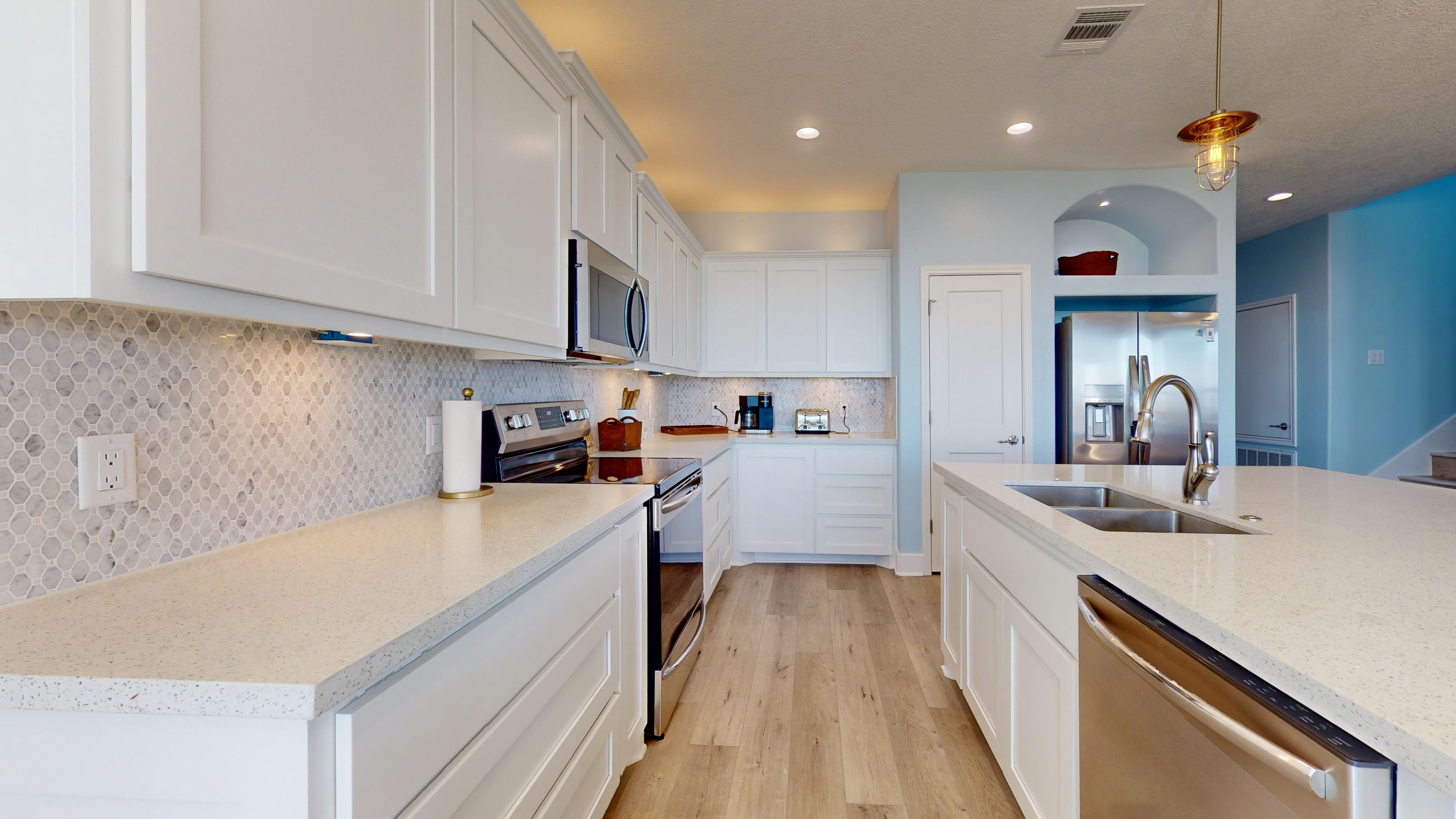 7 Day Weekend | Photo 35