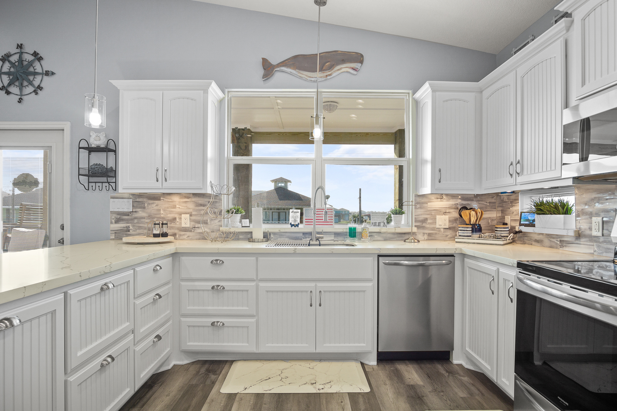 Salty Pelican | Photo 6