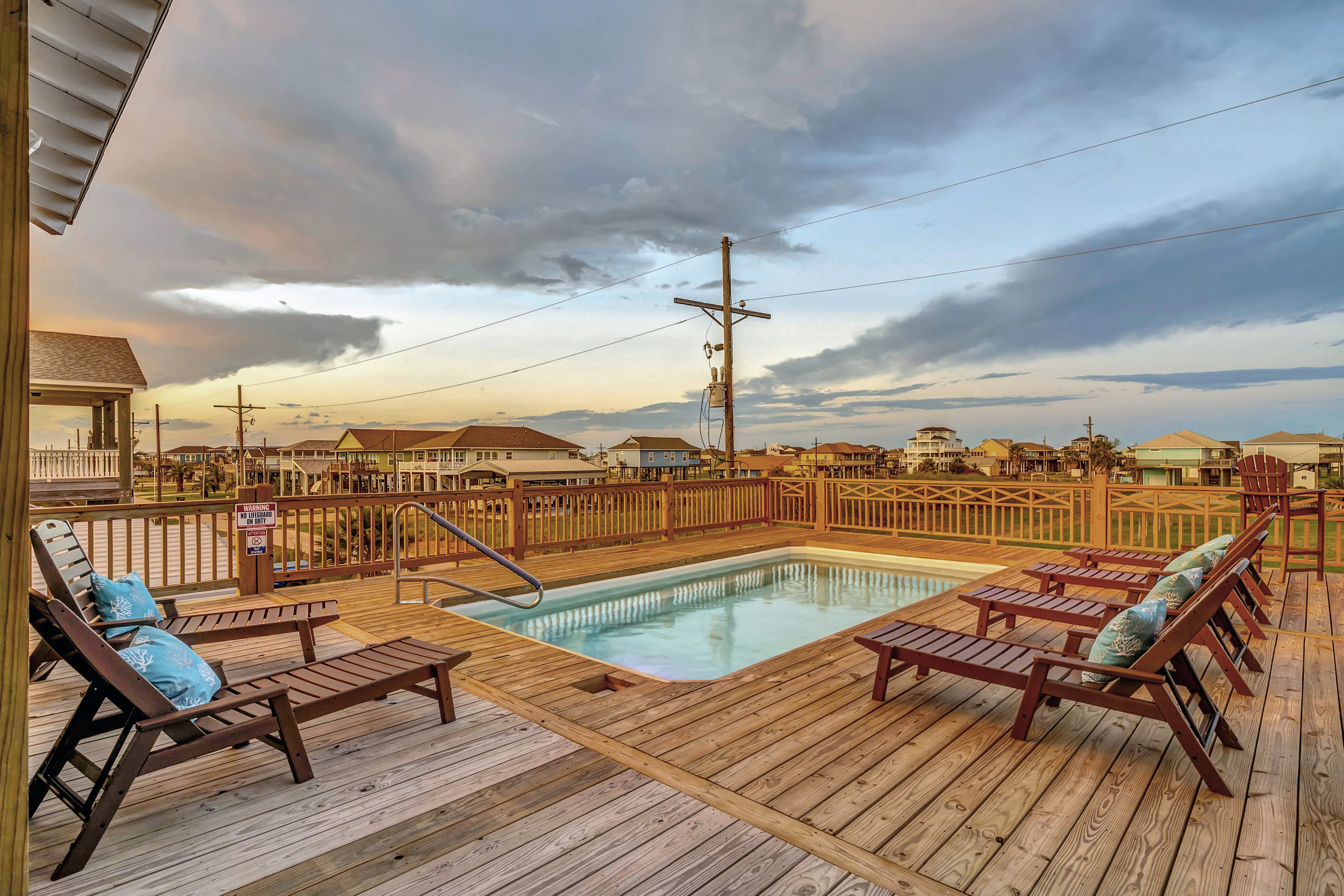 5 O' Clock Somewhere | Photo 99