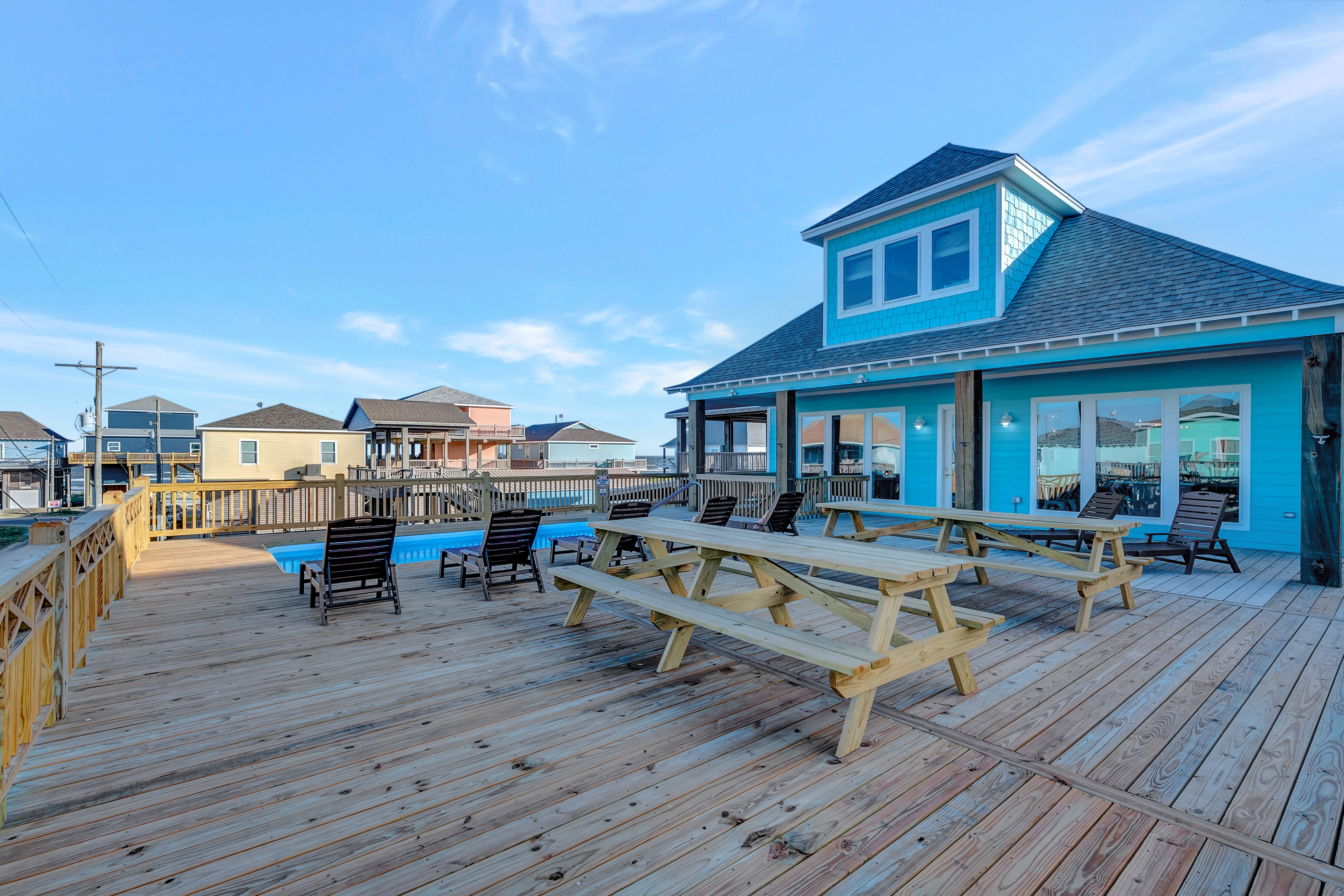 5 O' Clock Somewhere | Photo 47