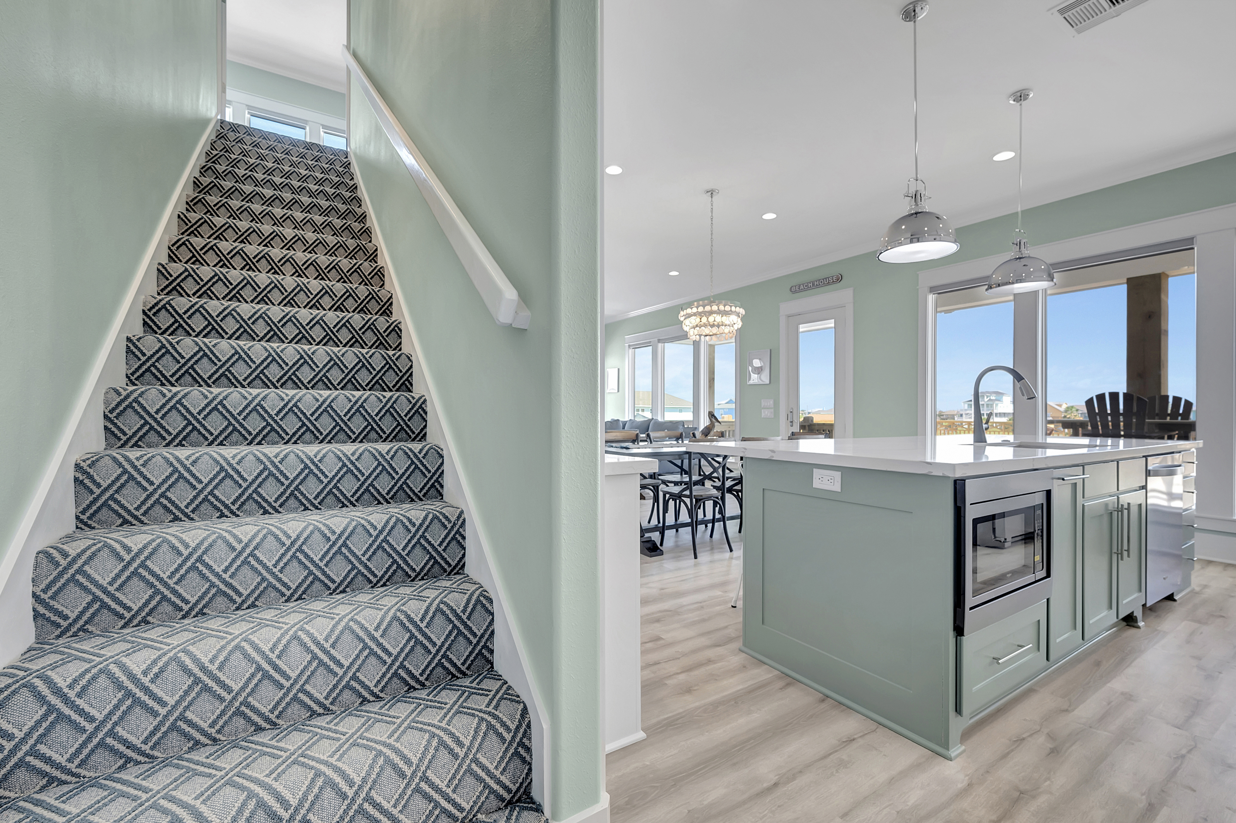 5 O' Clock Somewhere | Photo 89