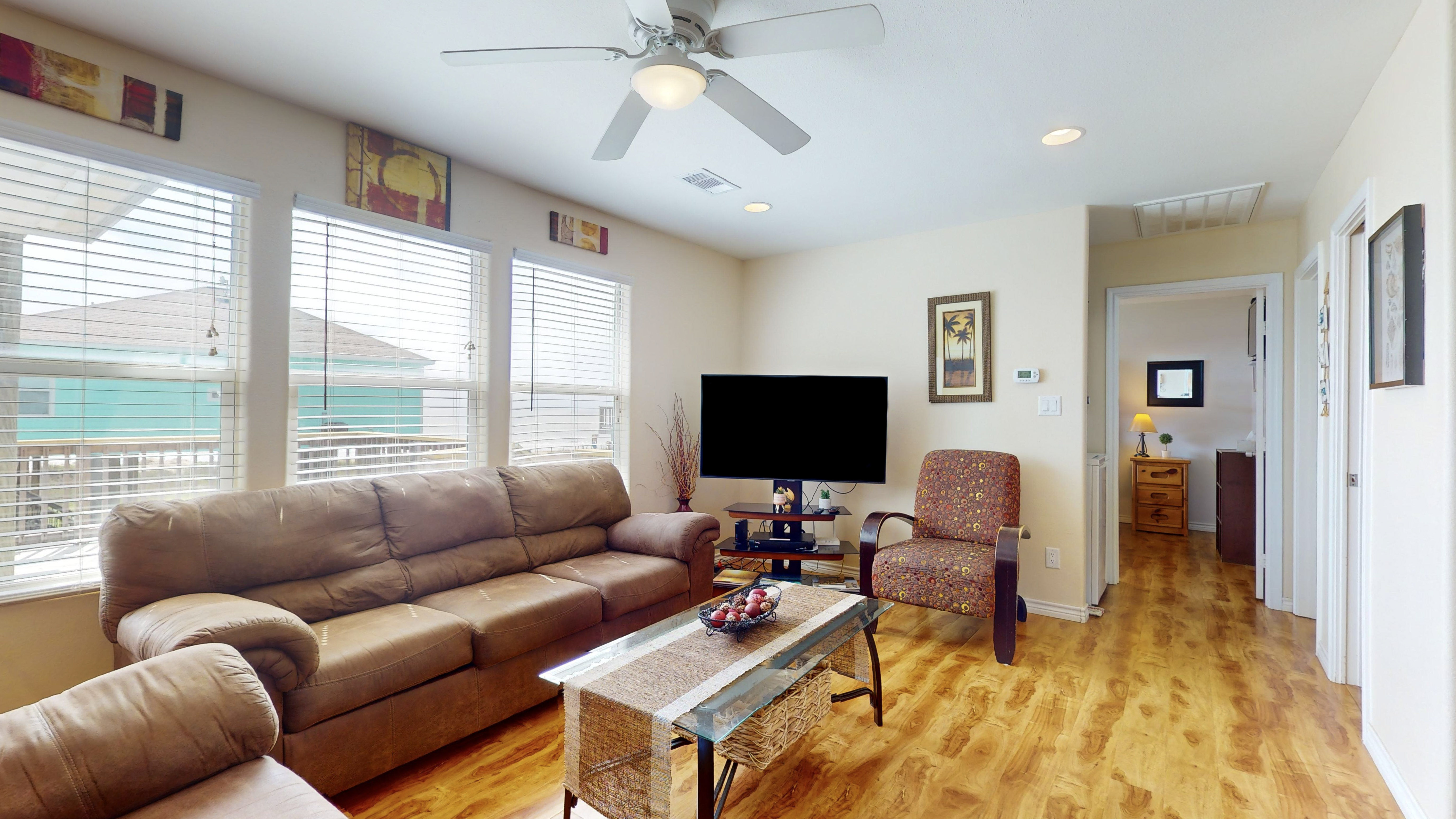 Little Pleasures | Photo 16