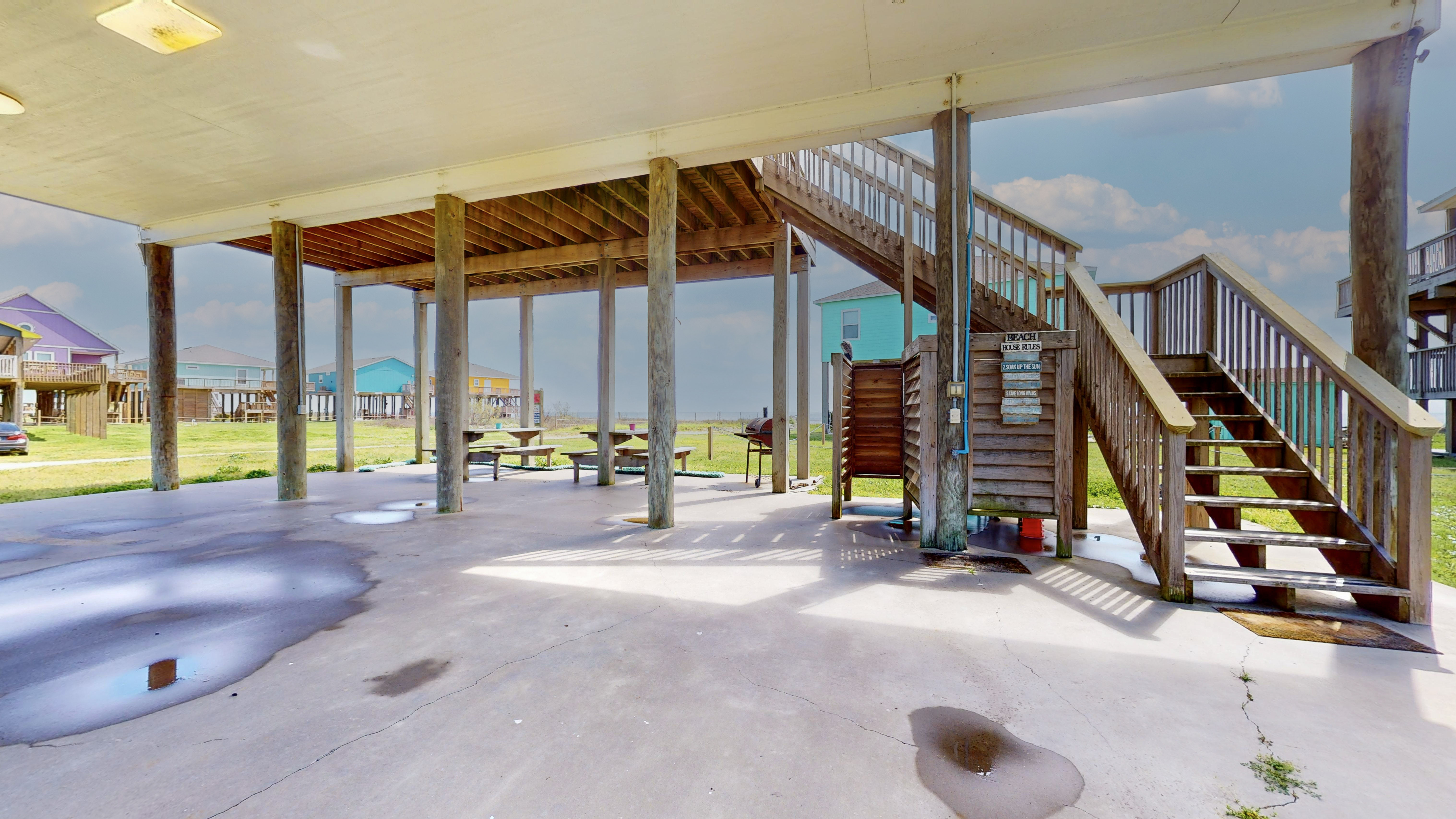 Little Pleasures | Photo 24