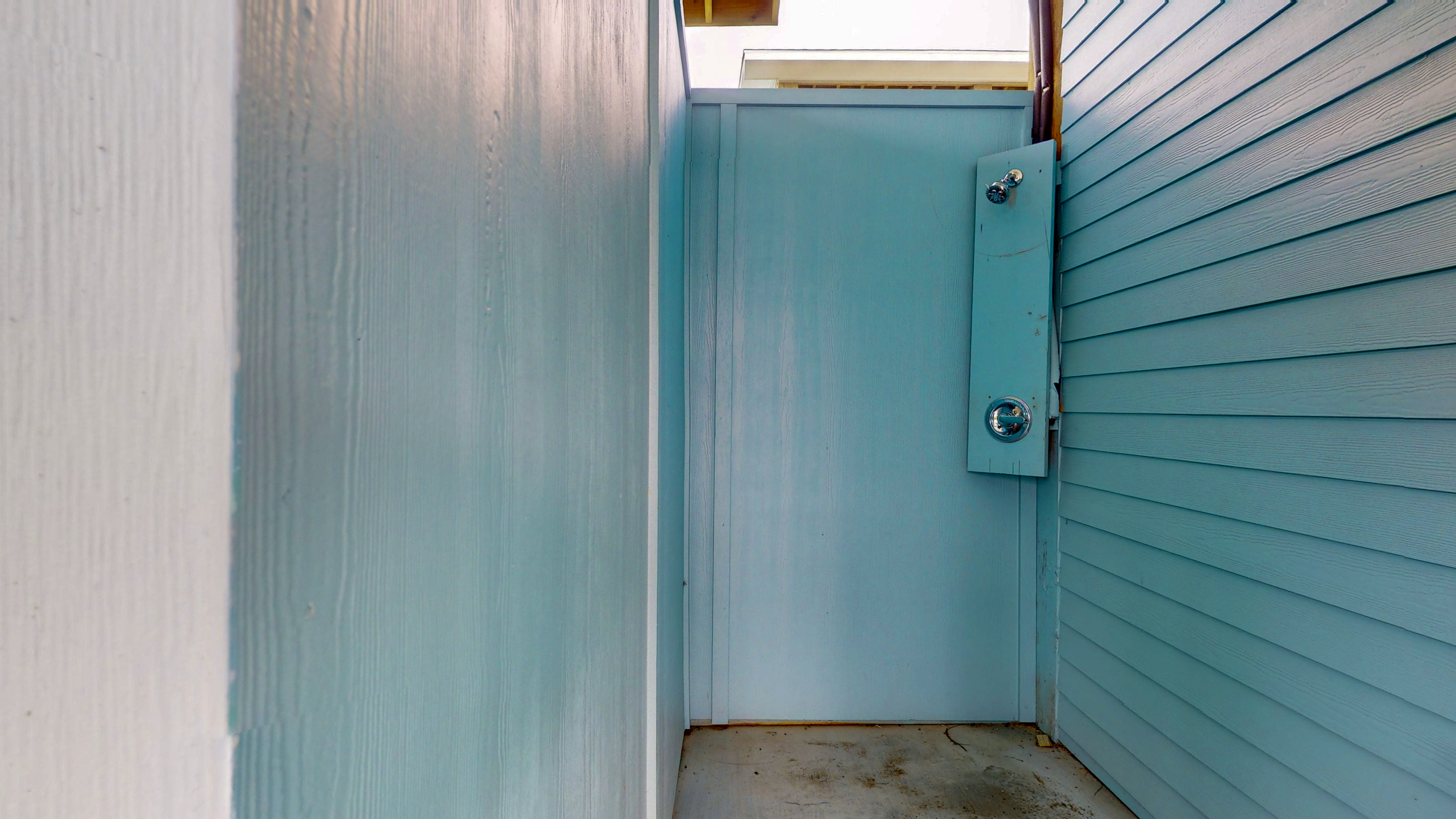 Le Bon Temps at the Beach | Photo 22