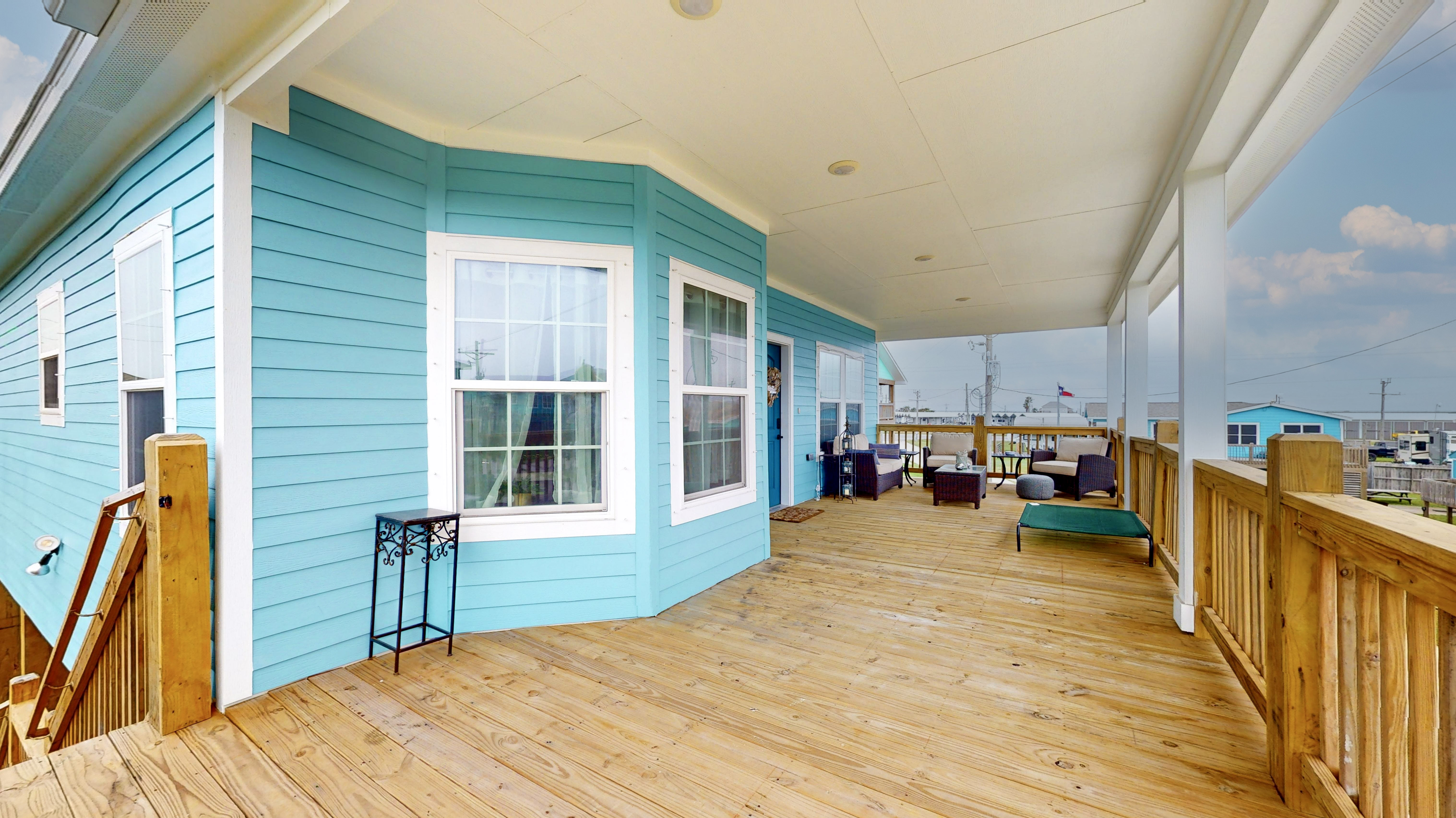 Le Bon Temps at the Beach | Photo 28