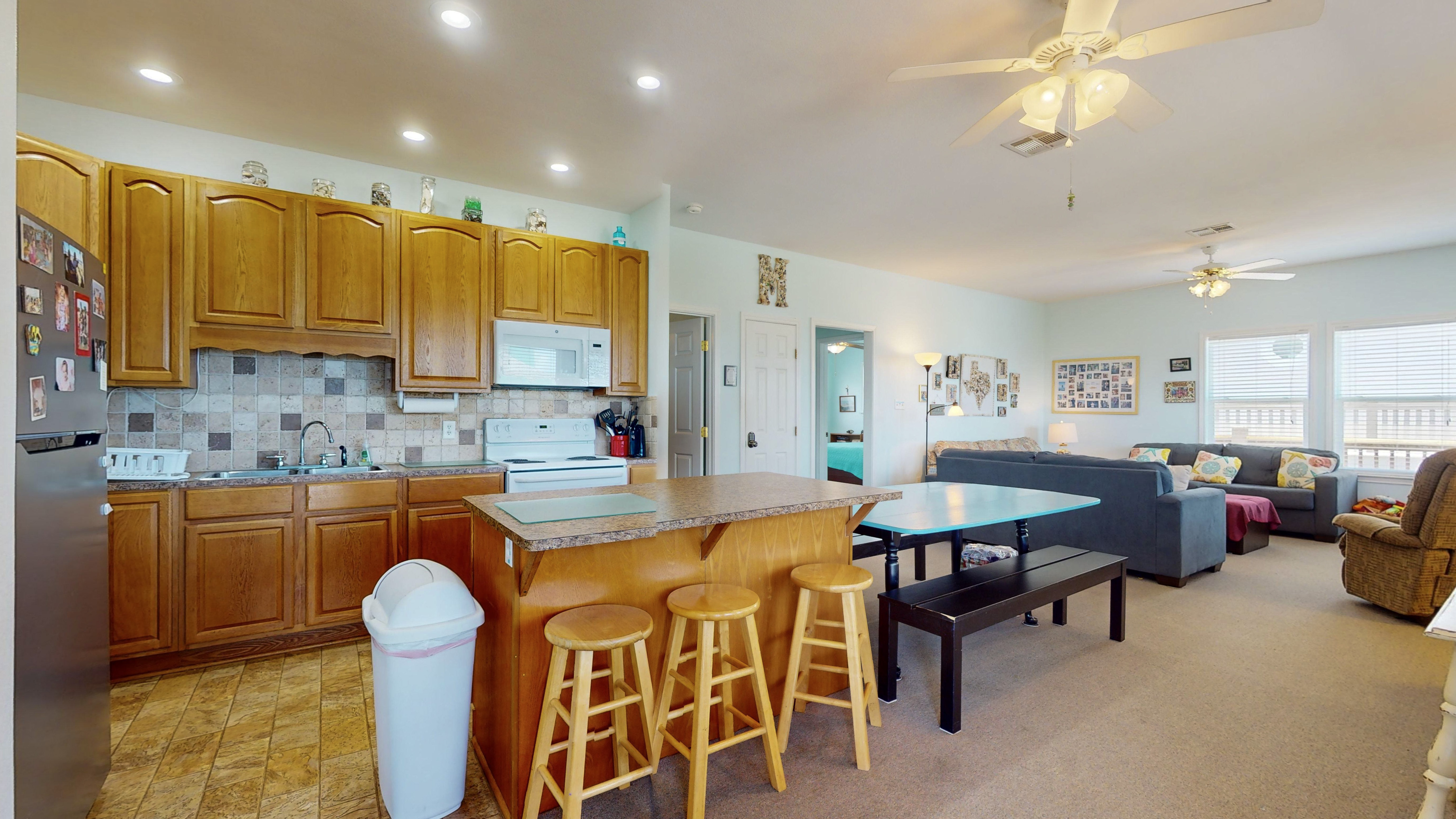 Group Therapy | Photo 12