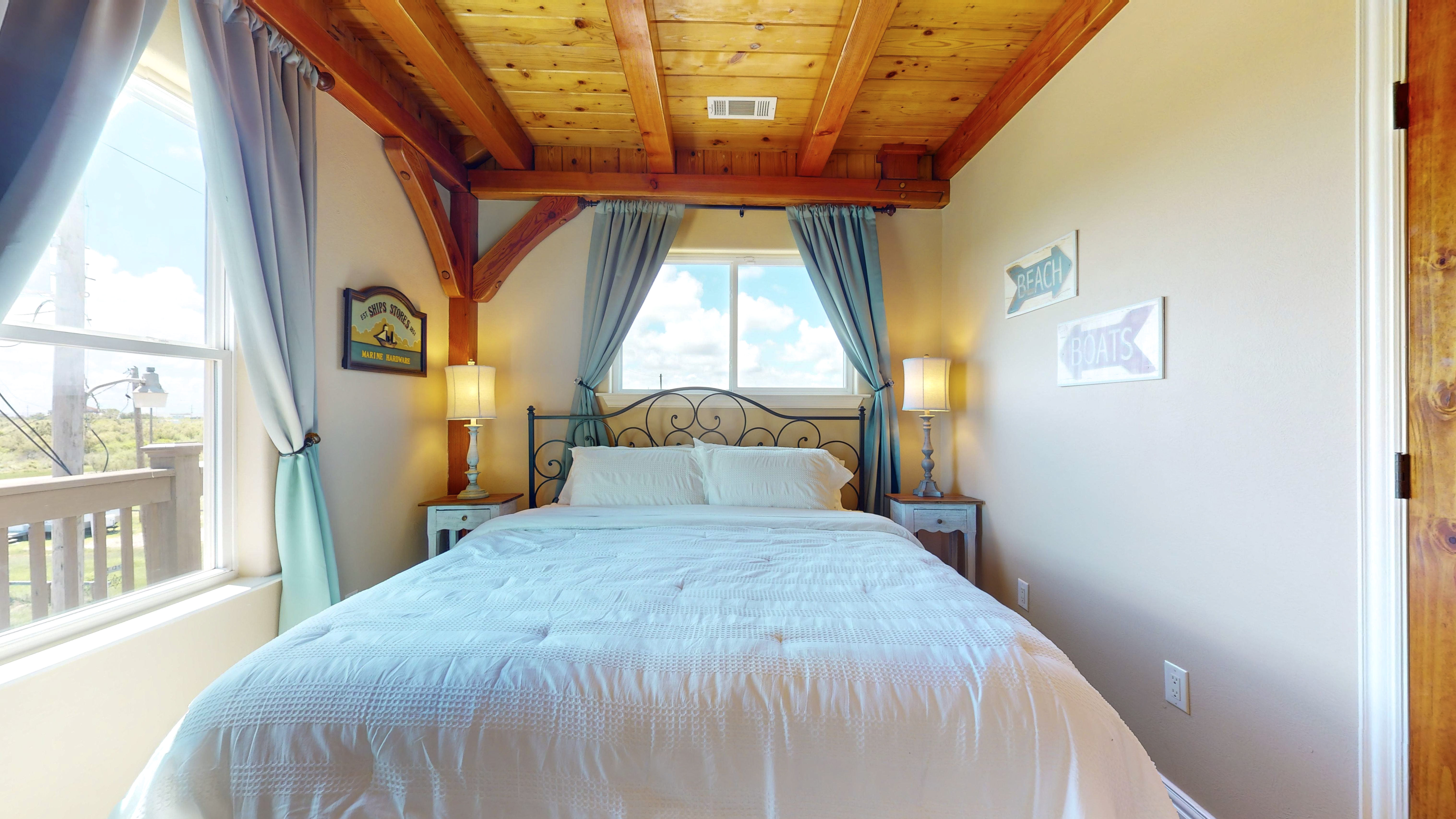 Bay Side Birdhouse | Photo 24