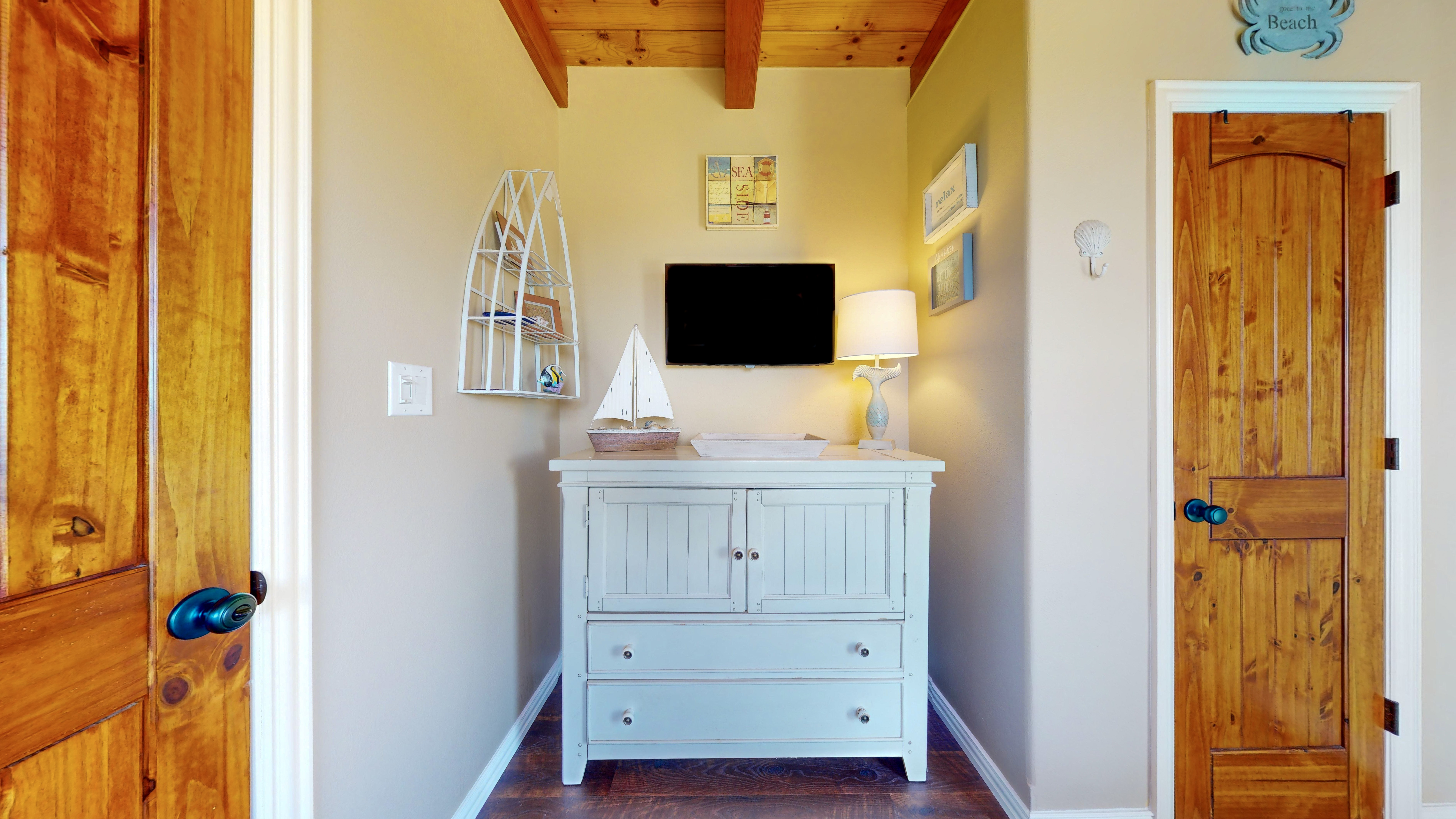 Bay Side Birdhouse | Photo 19