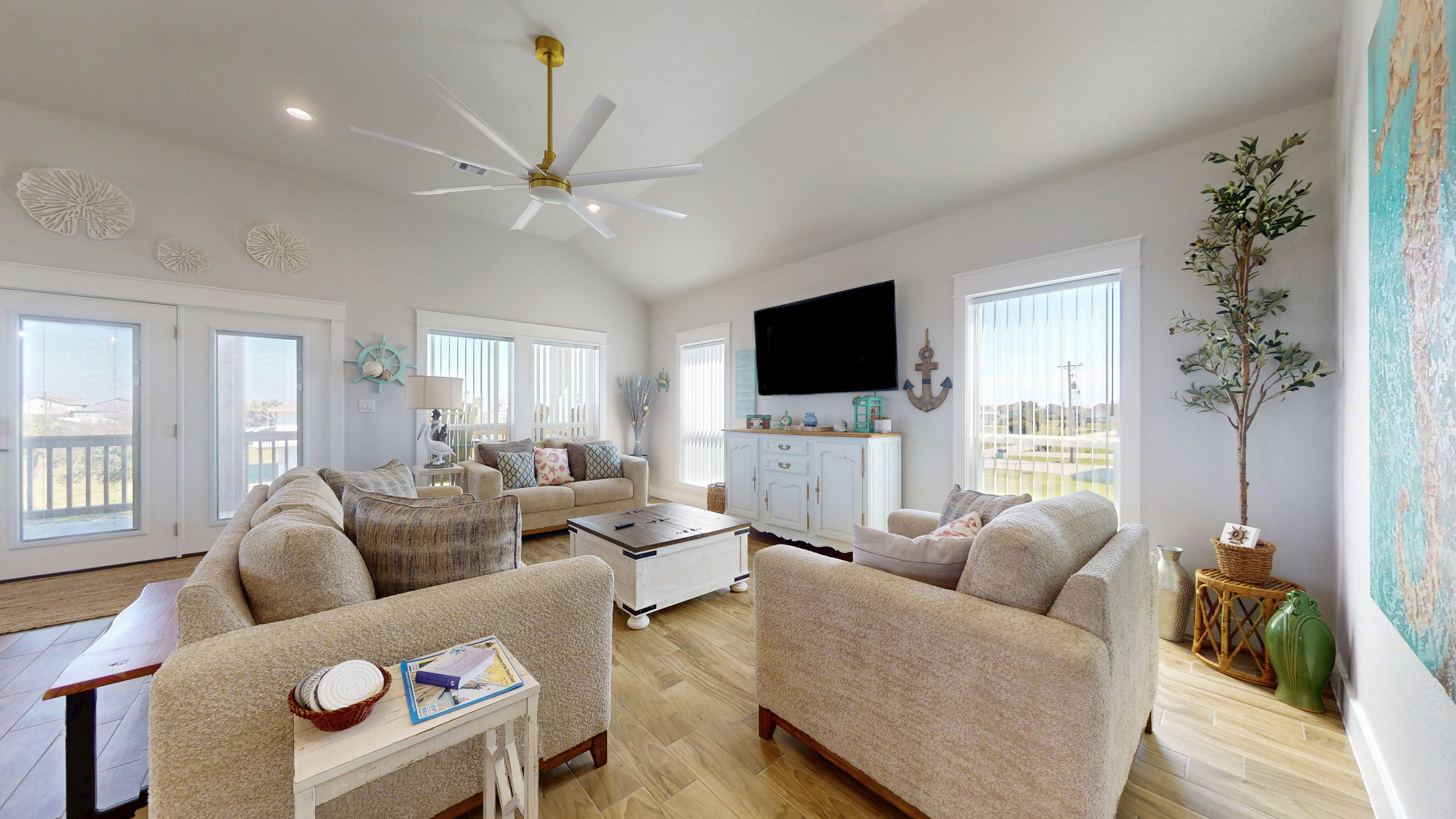 Sea Breeze | Photo 7