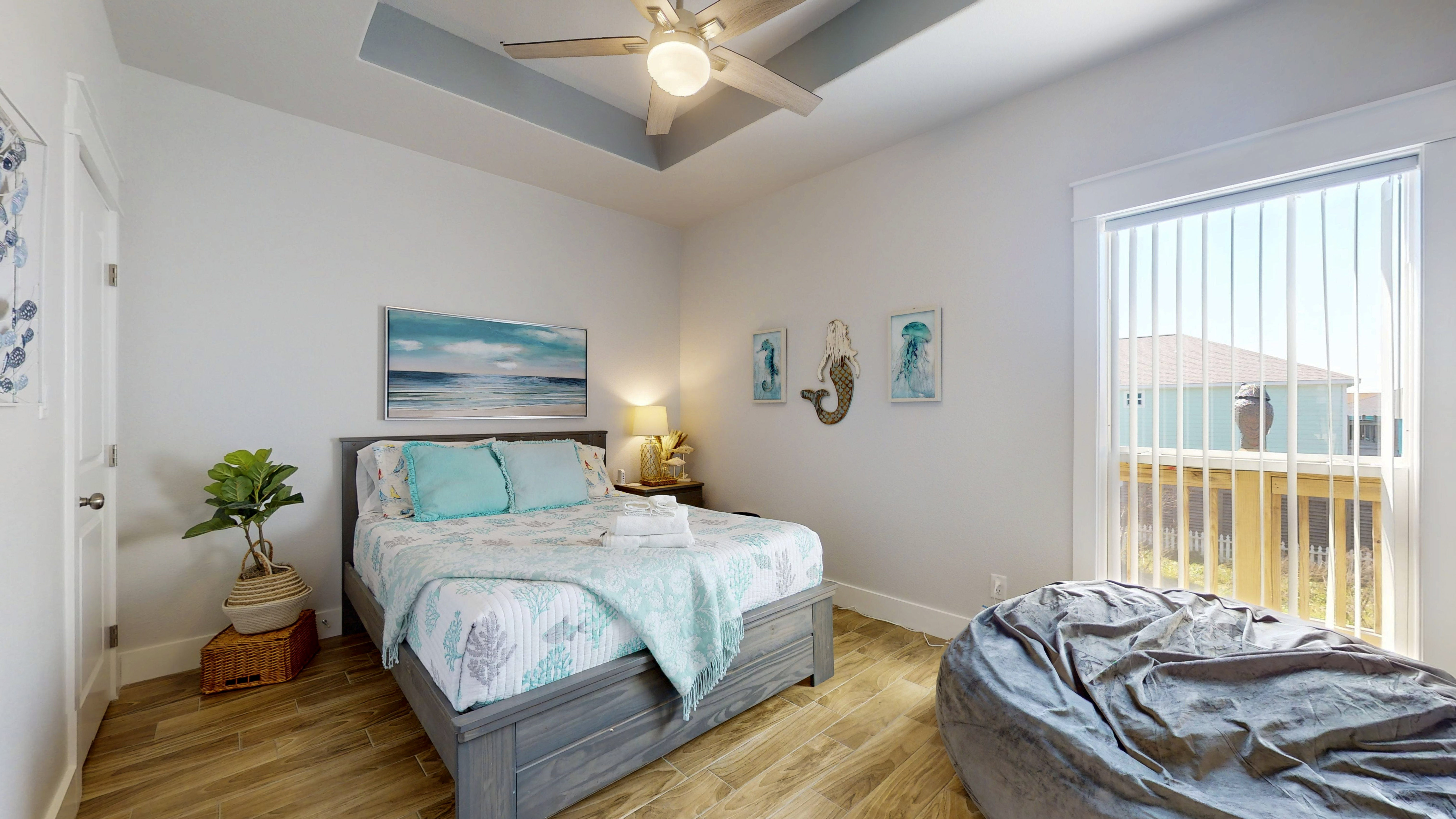 Sea Breeze | Photo 12