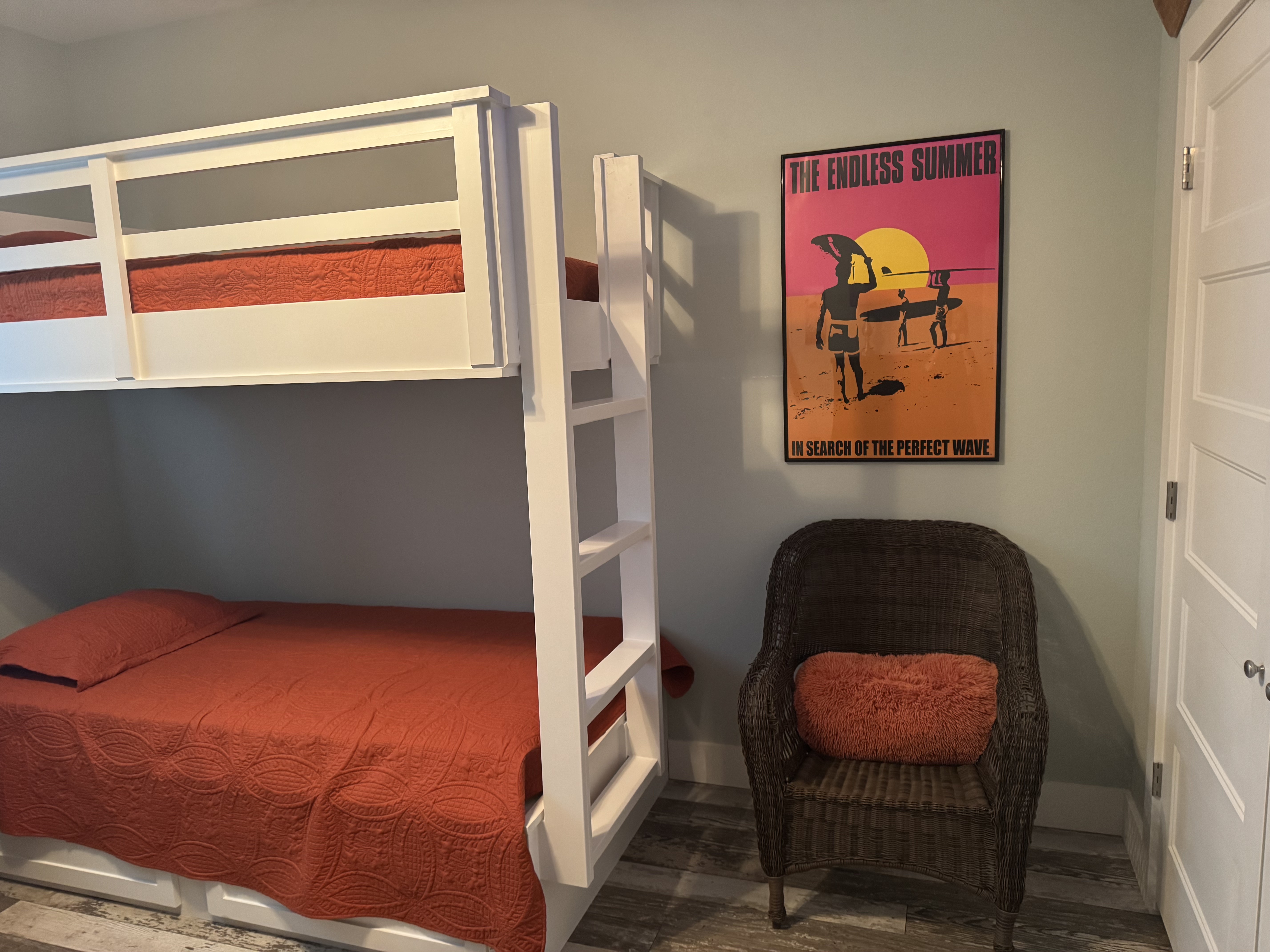 Shore Beats Work | Photo 12