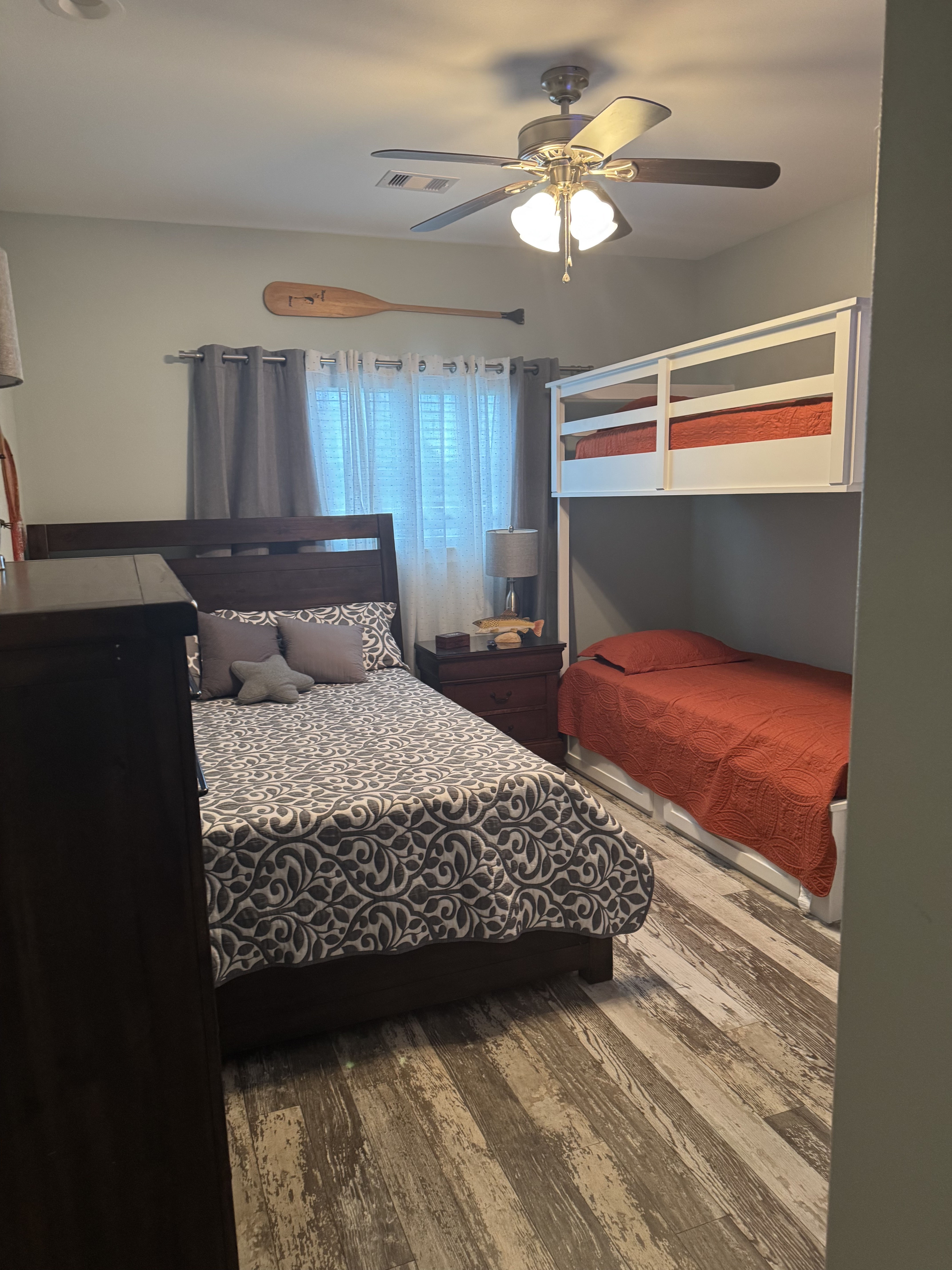 Shore Beats Work | Photo 17