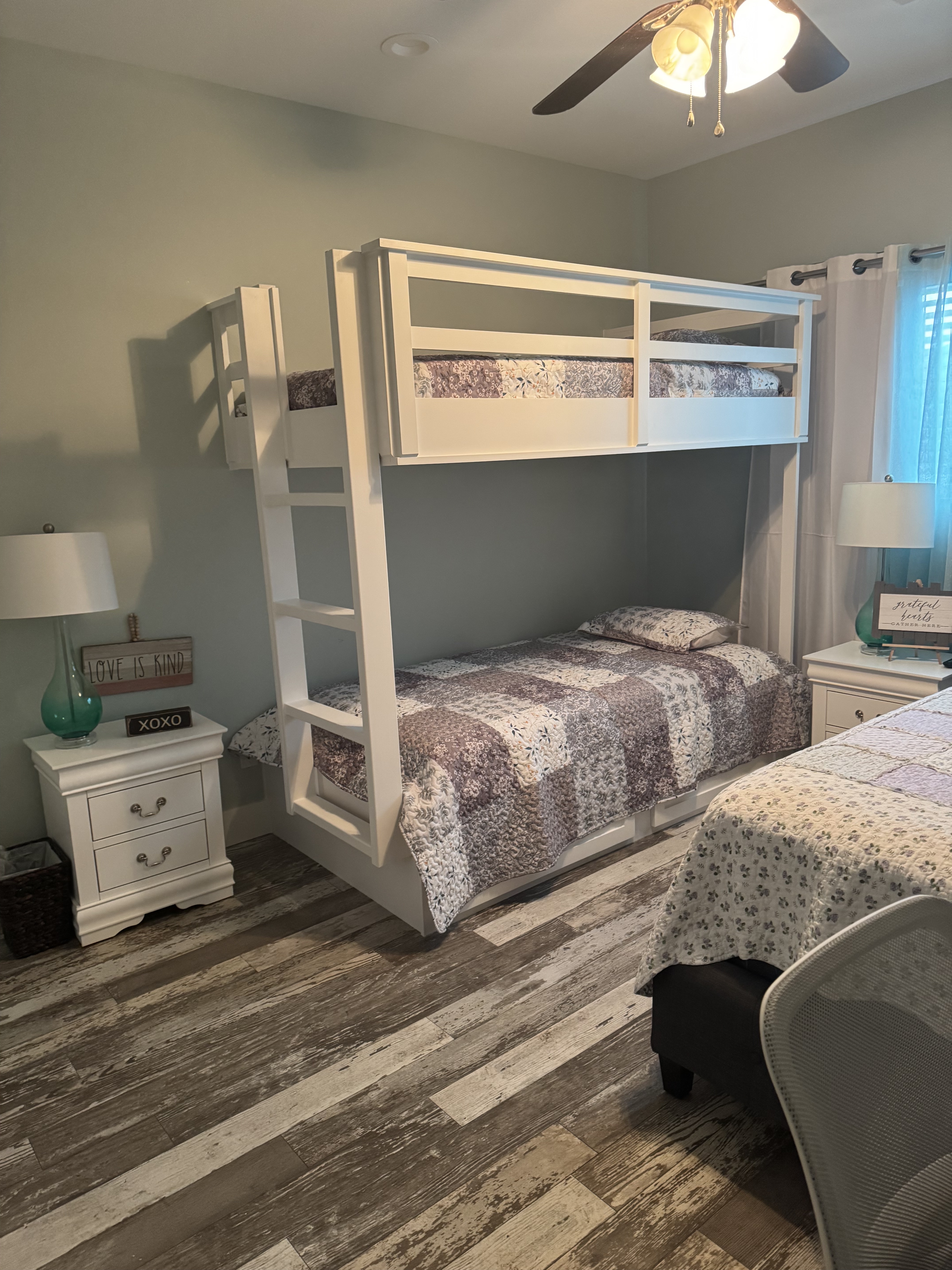 Shore Beats Work | Photo 18