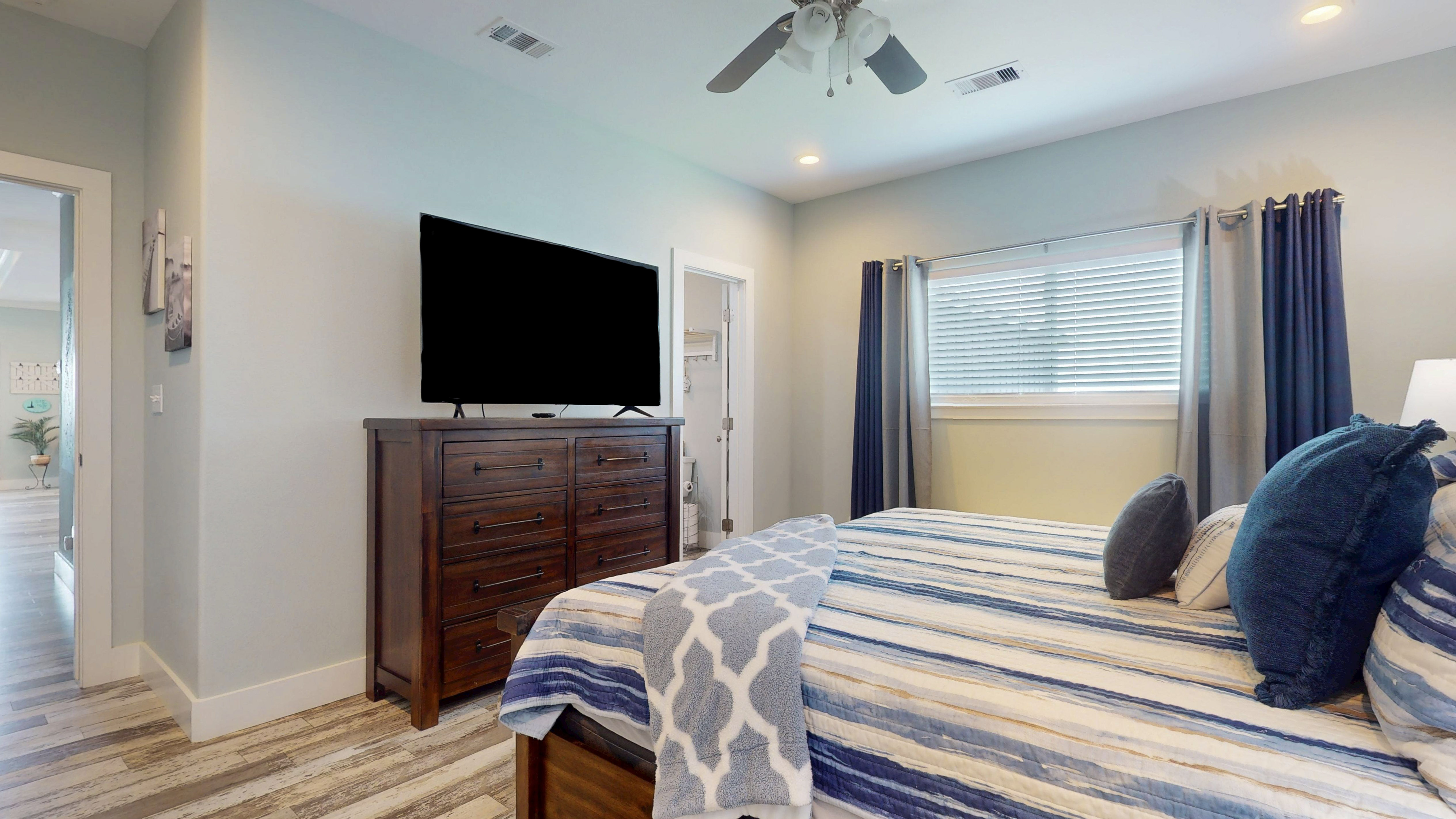 Shore Beats Work | Photo 11