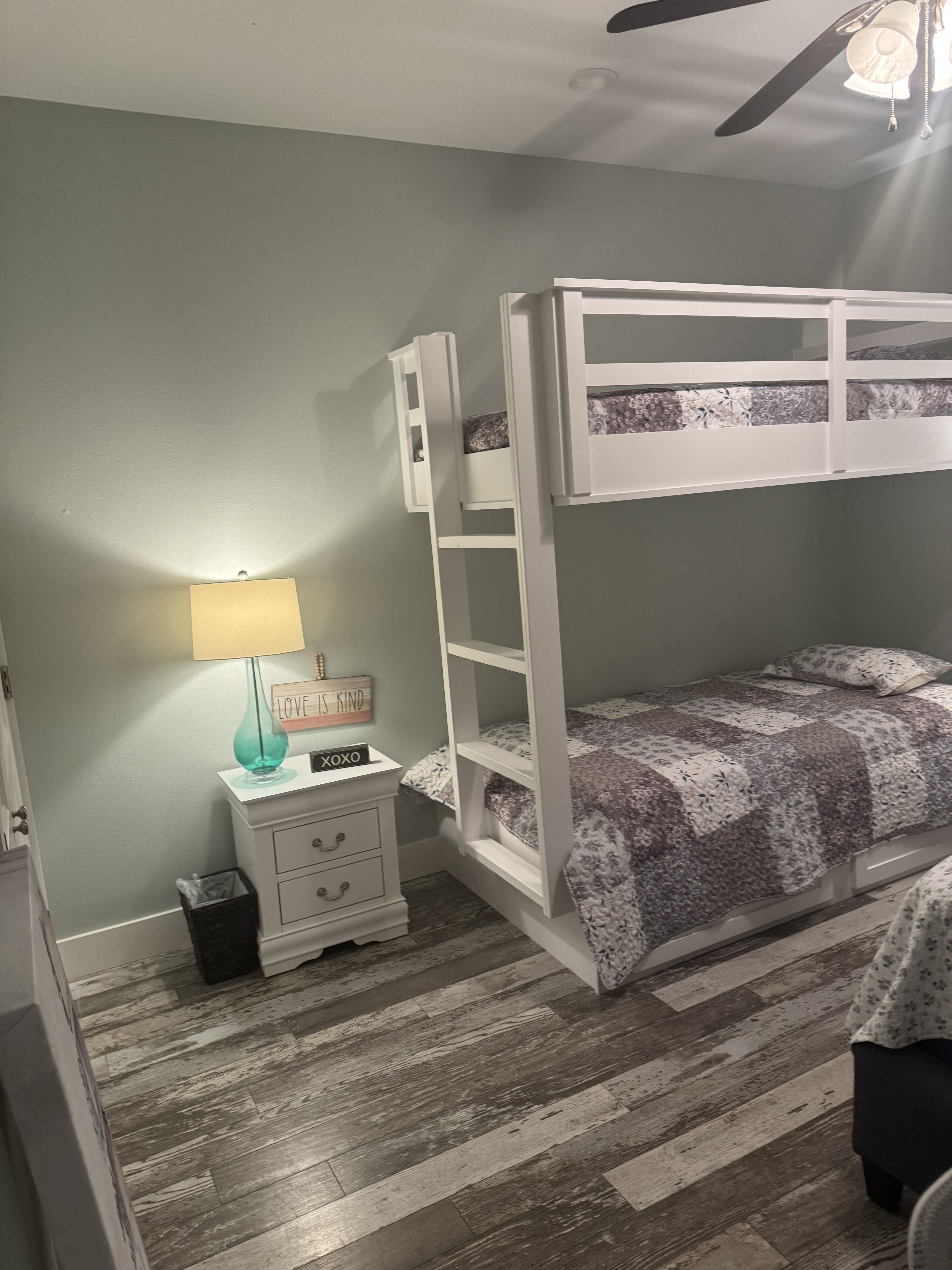 Shore Beats Work | Photo 15