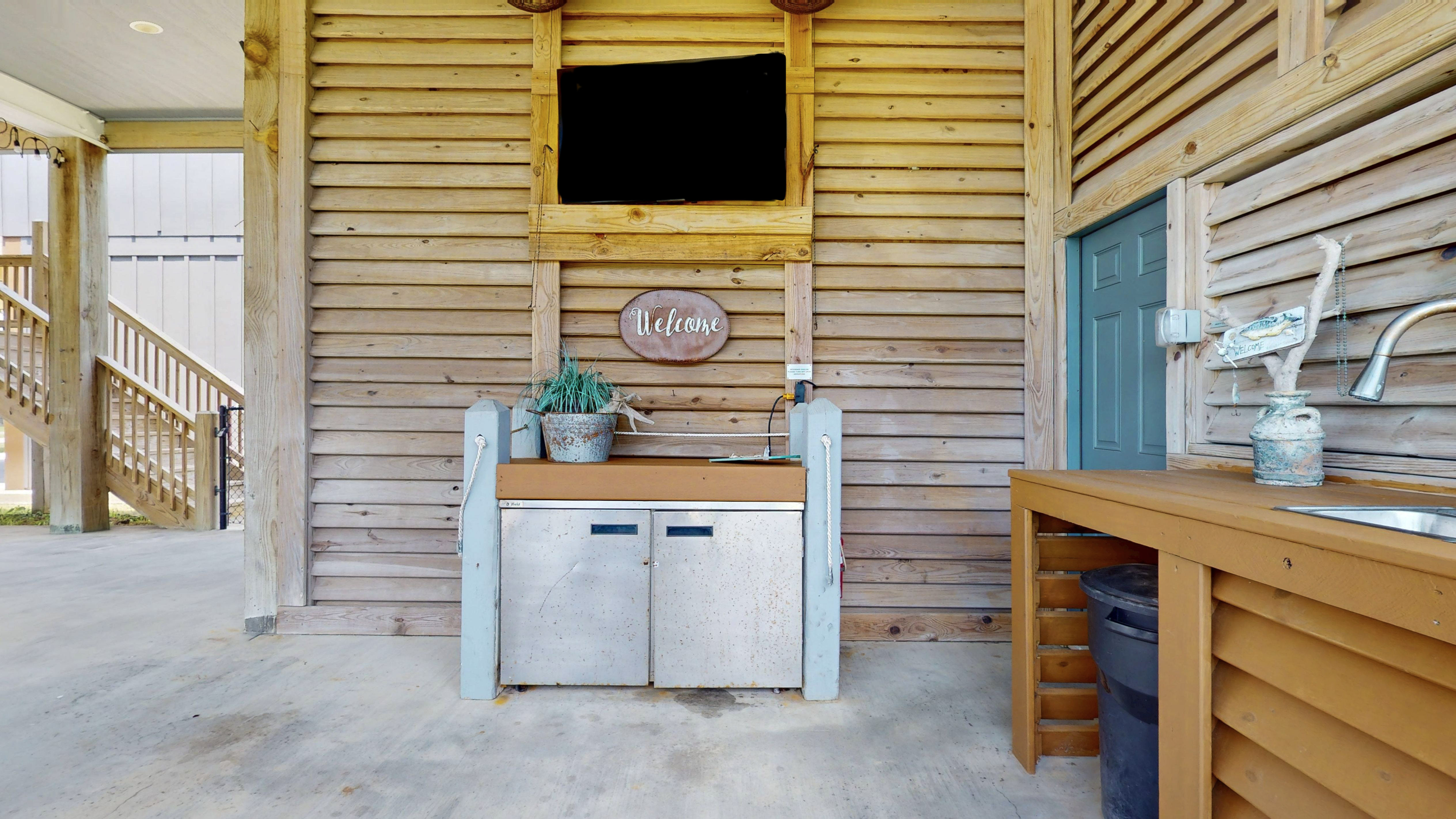 Shore Beats Work | Photo 26