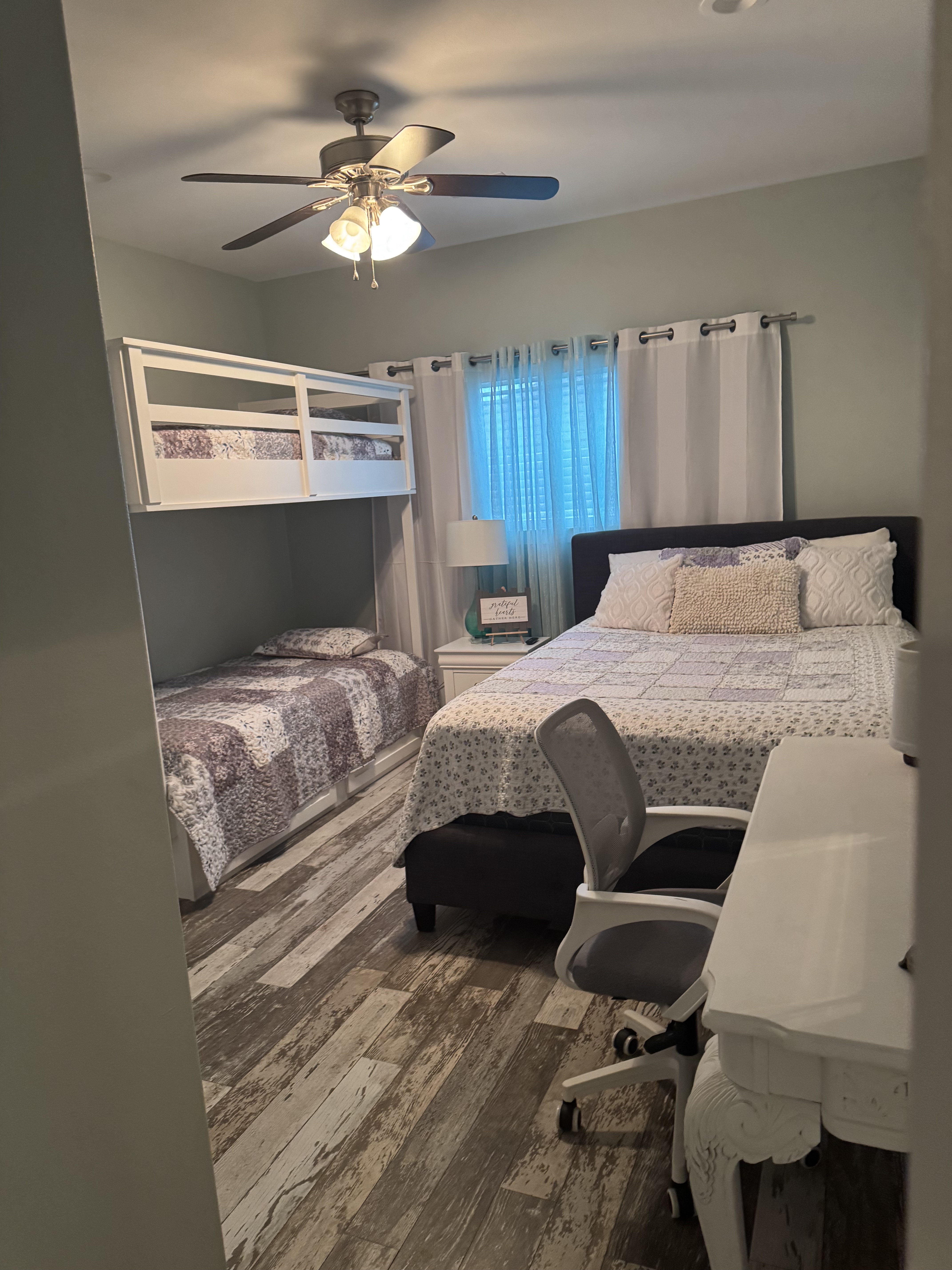 Shore Beats Work | Photo 13