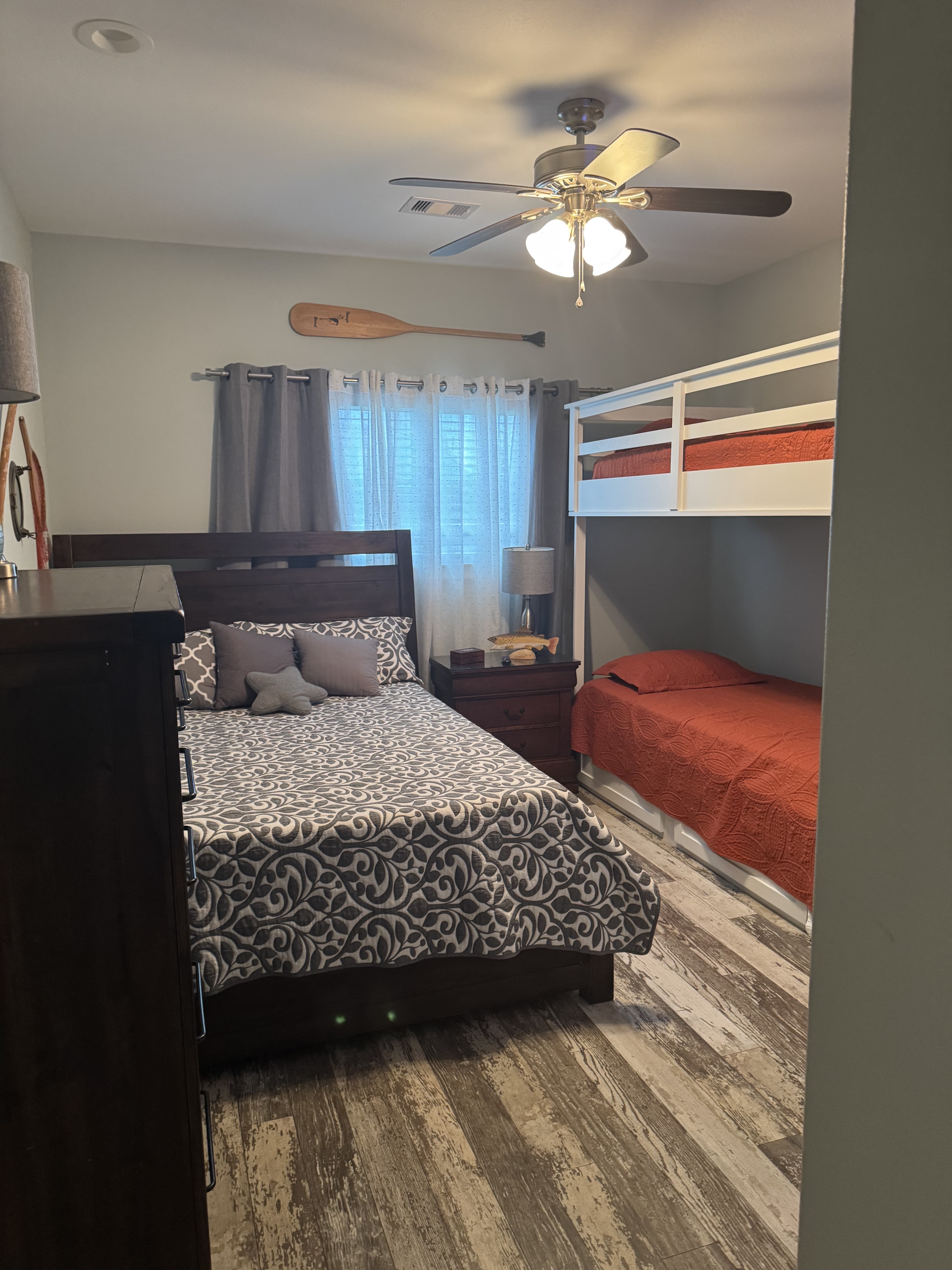 Shore Beats Work | Photo 14