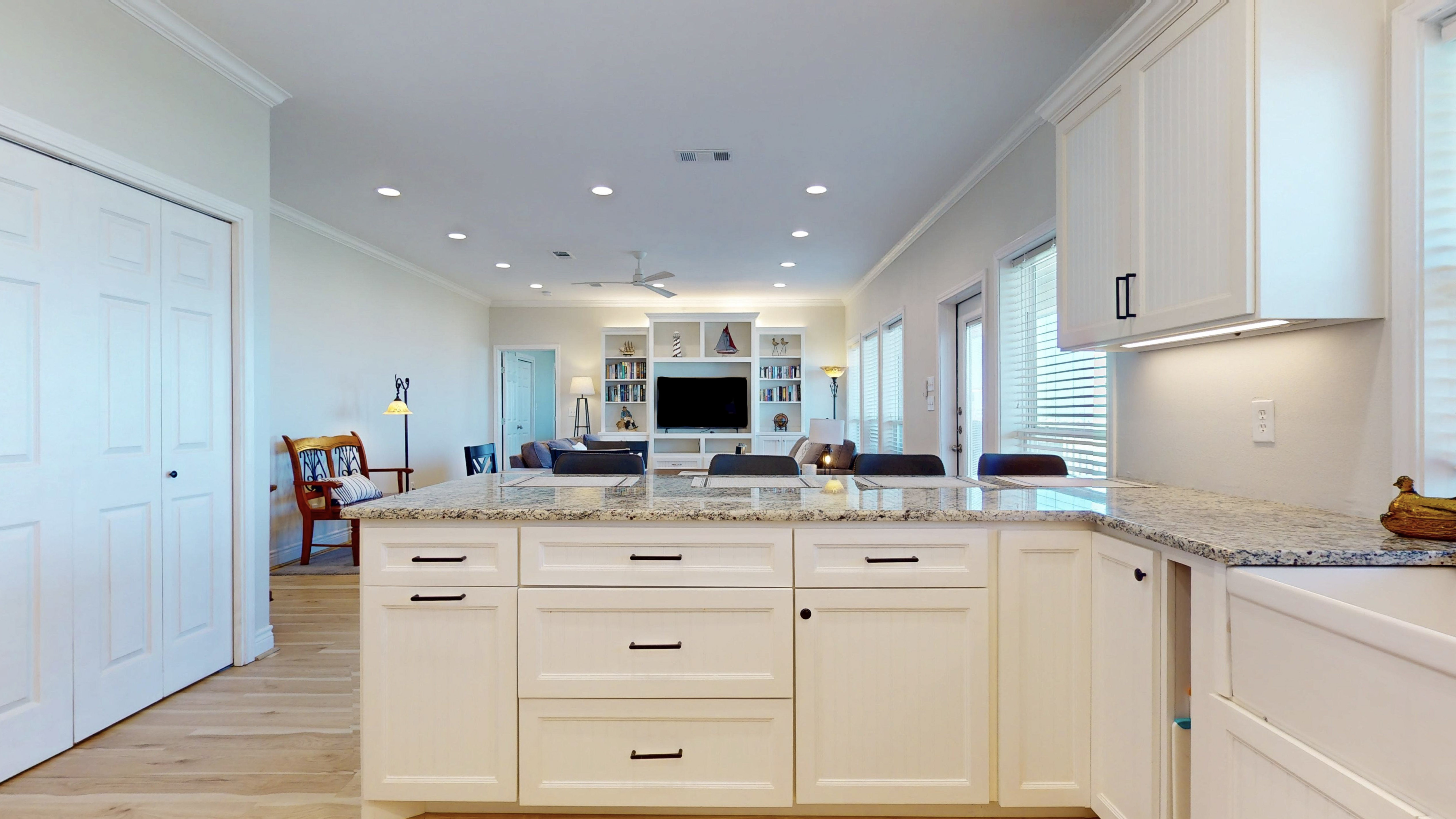 At Tides Edge | Photo 14