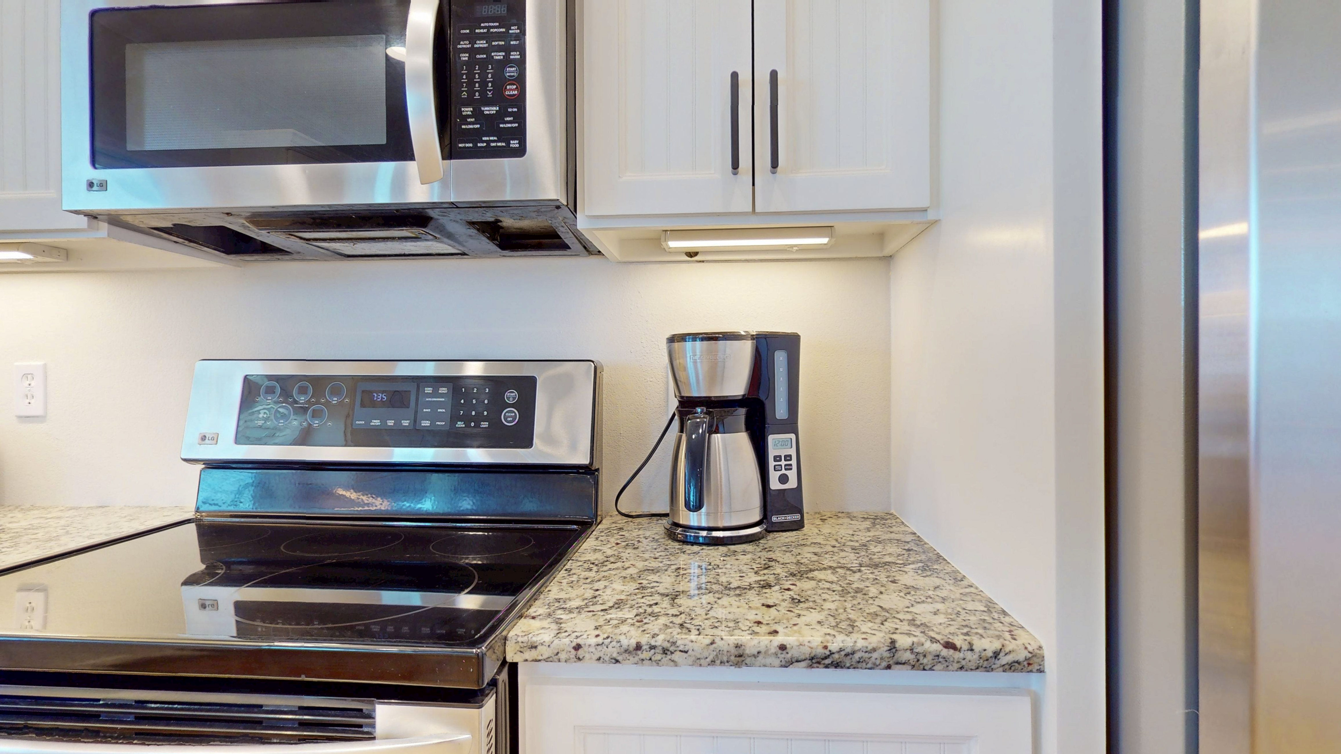 At Tides Edge | Photo 16