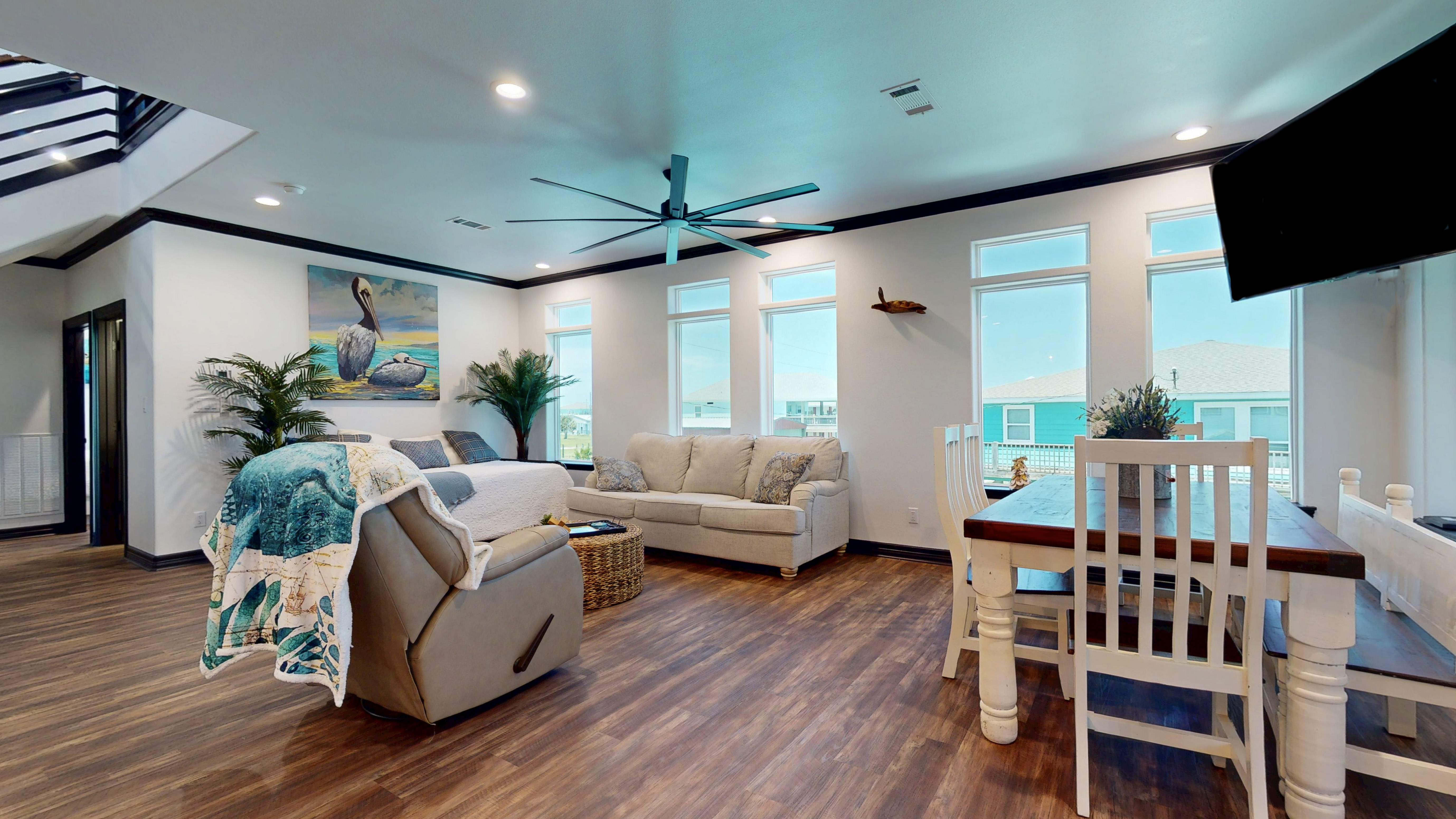 Blessed Pompano | Photo 10