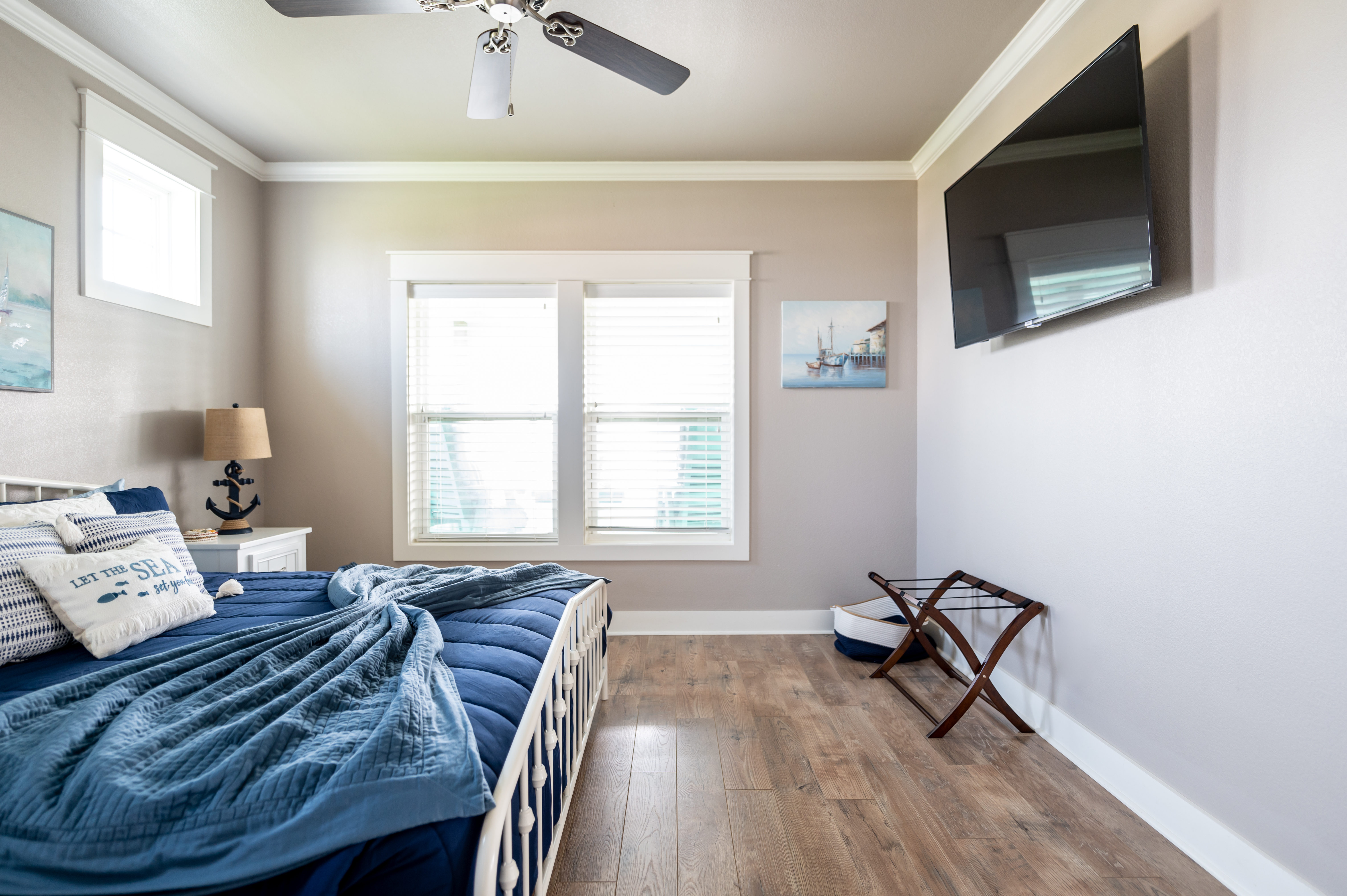 The Skipper | Photo 17