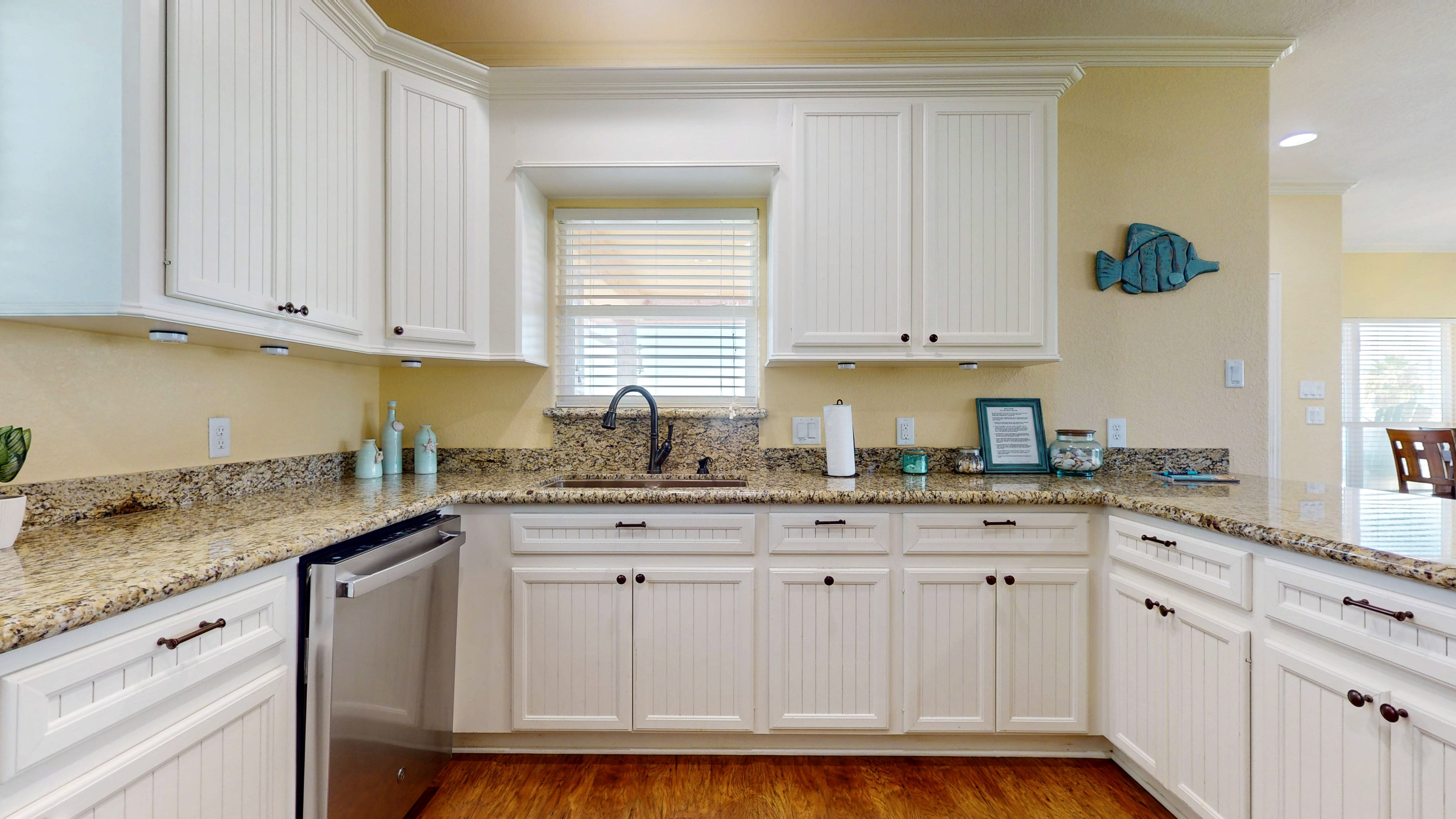 Bigfoot's Beach Bungalow | Photo 15