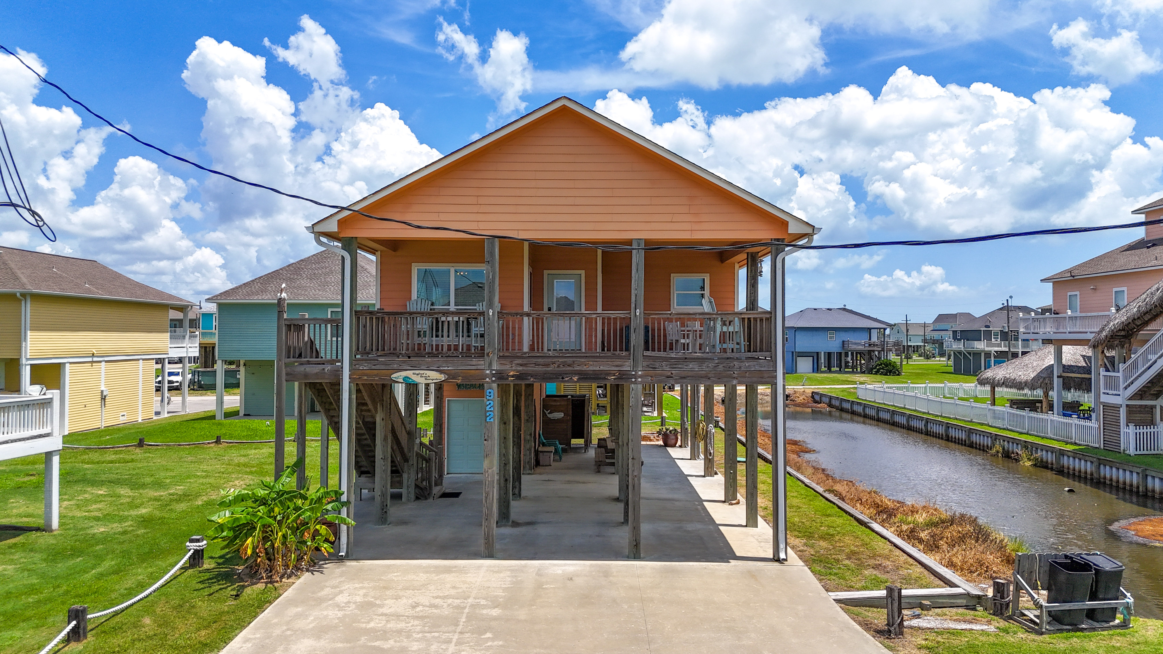 Bigfoot's Beach Bungalow