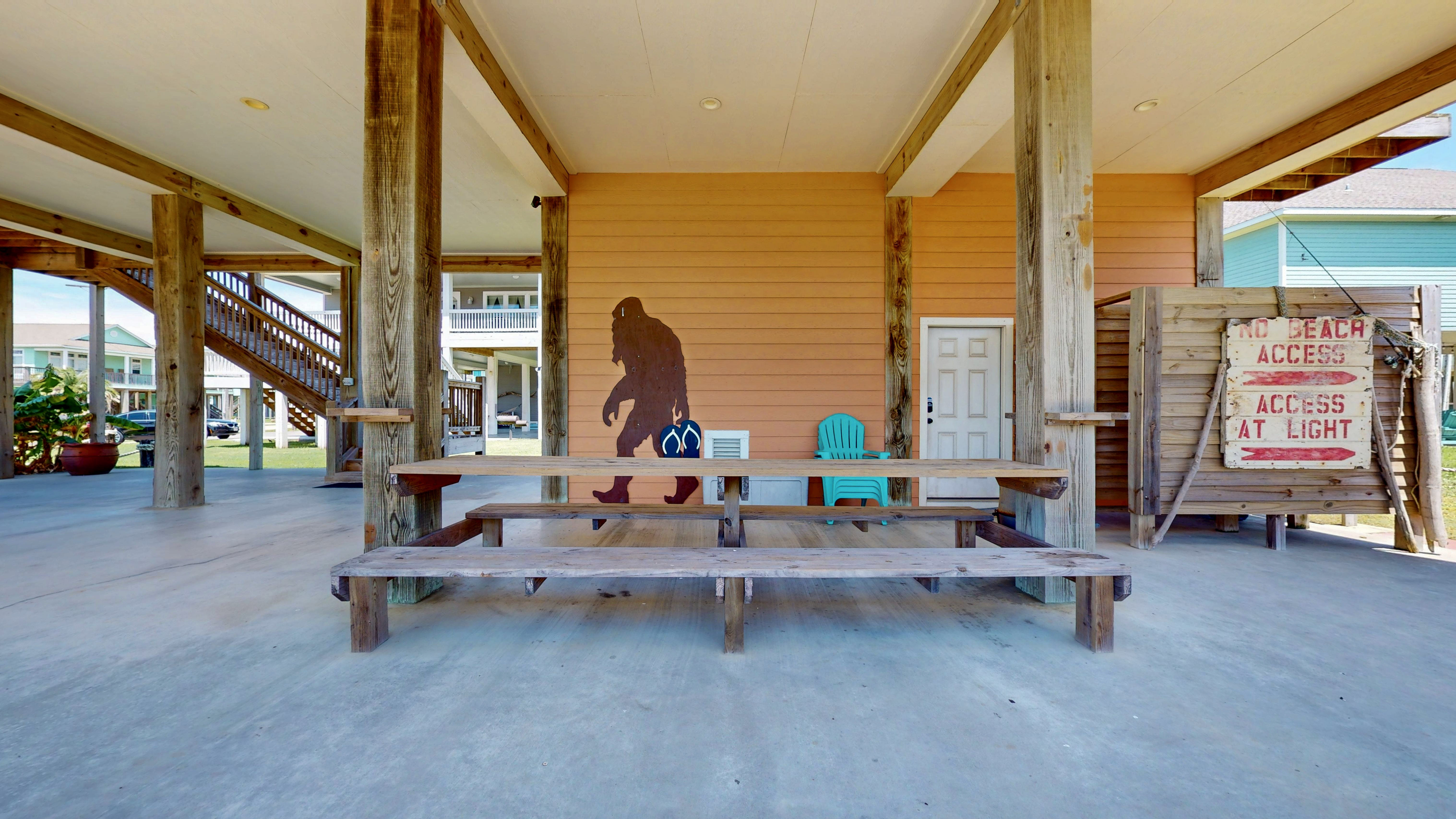 Bigfoot's Beach Bungalow | Photo 27