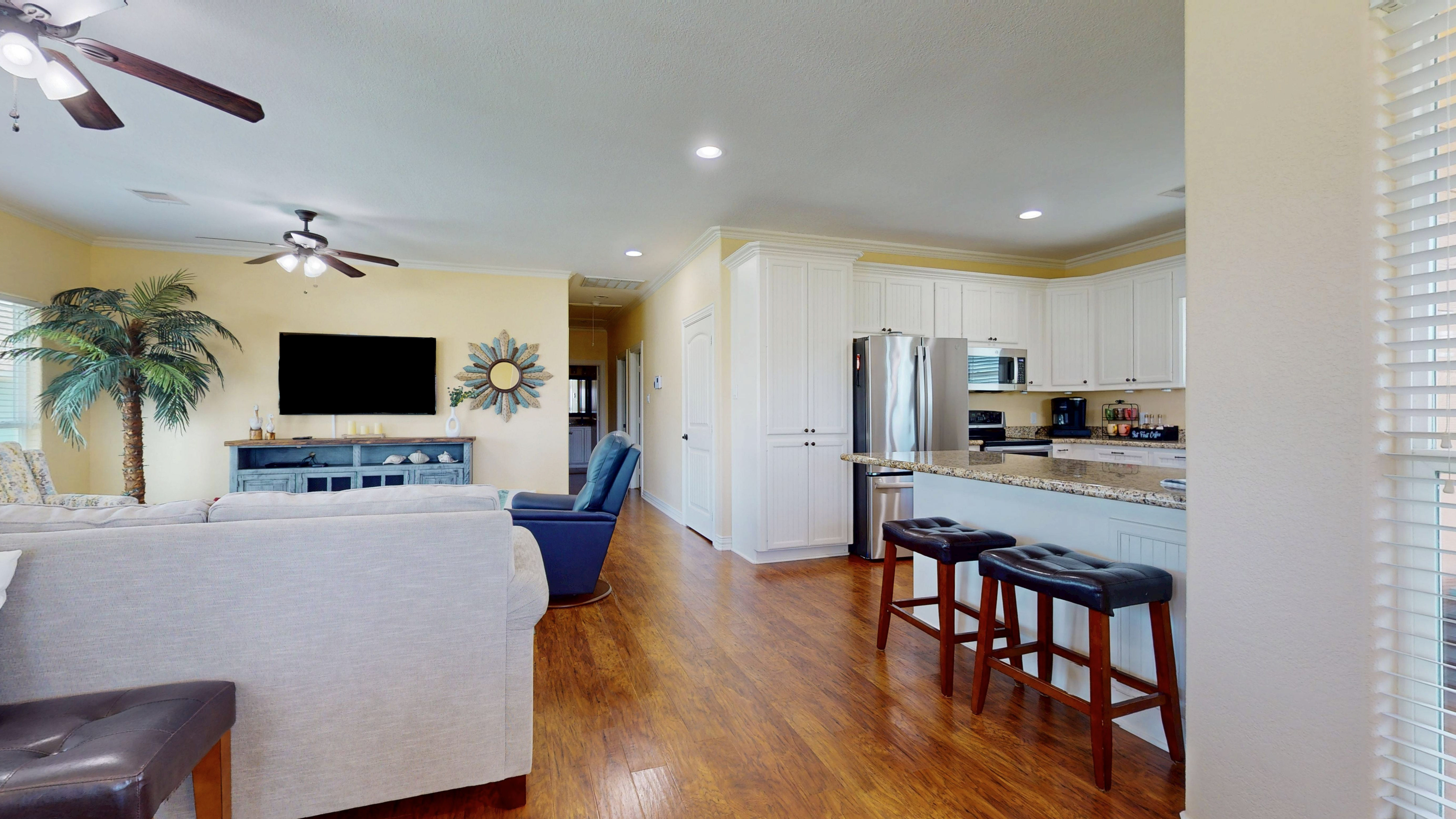 Bigfoot's Beach Bungalow | Photo 11