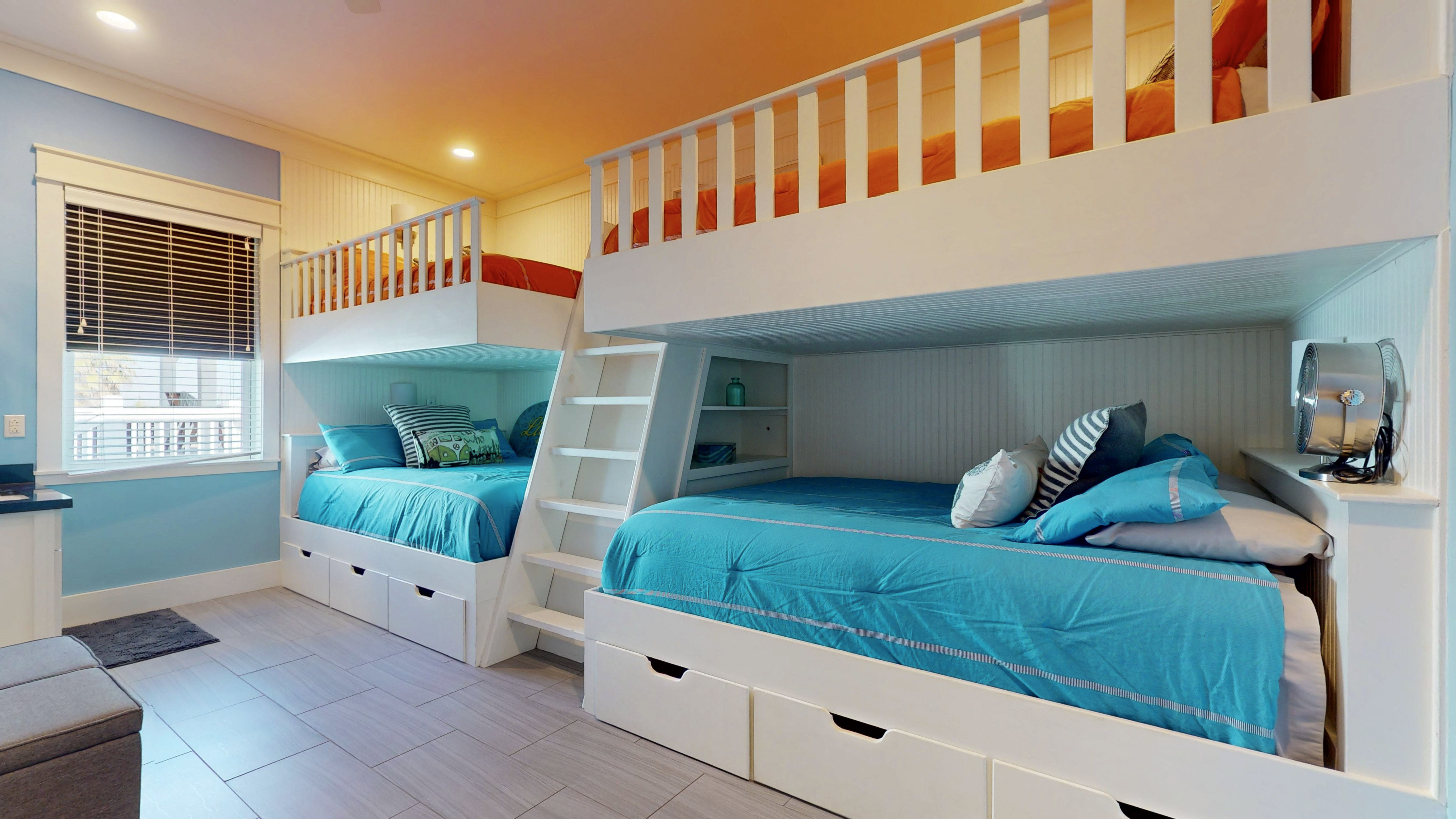 The Rowdy Pelican | Photo 36