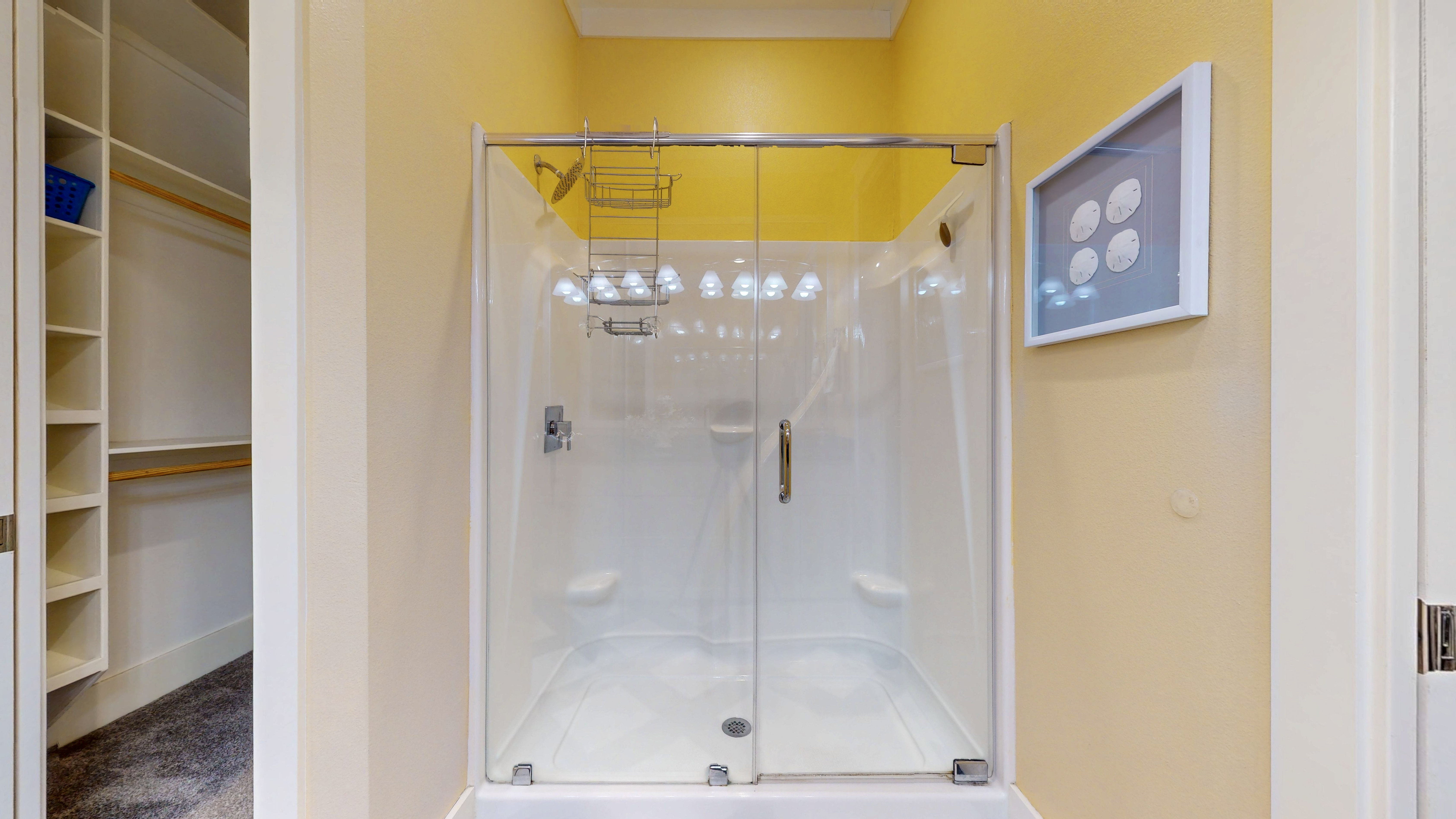 The Rowdy Pelican | Photo 39