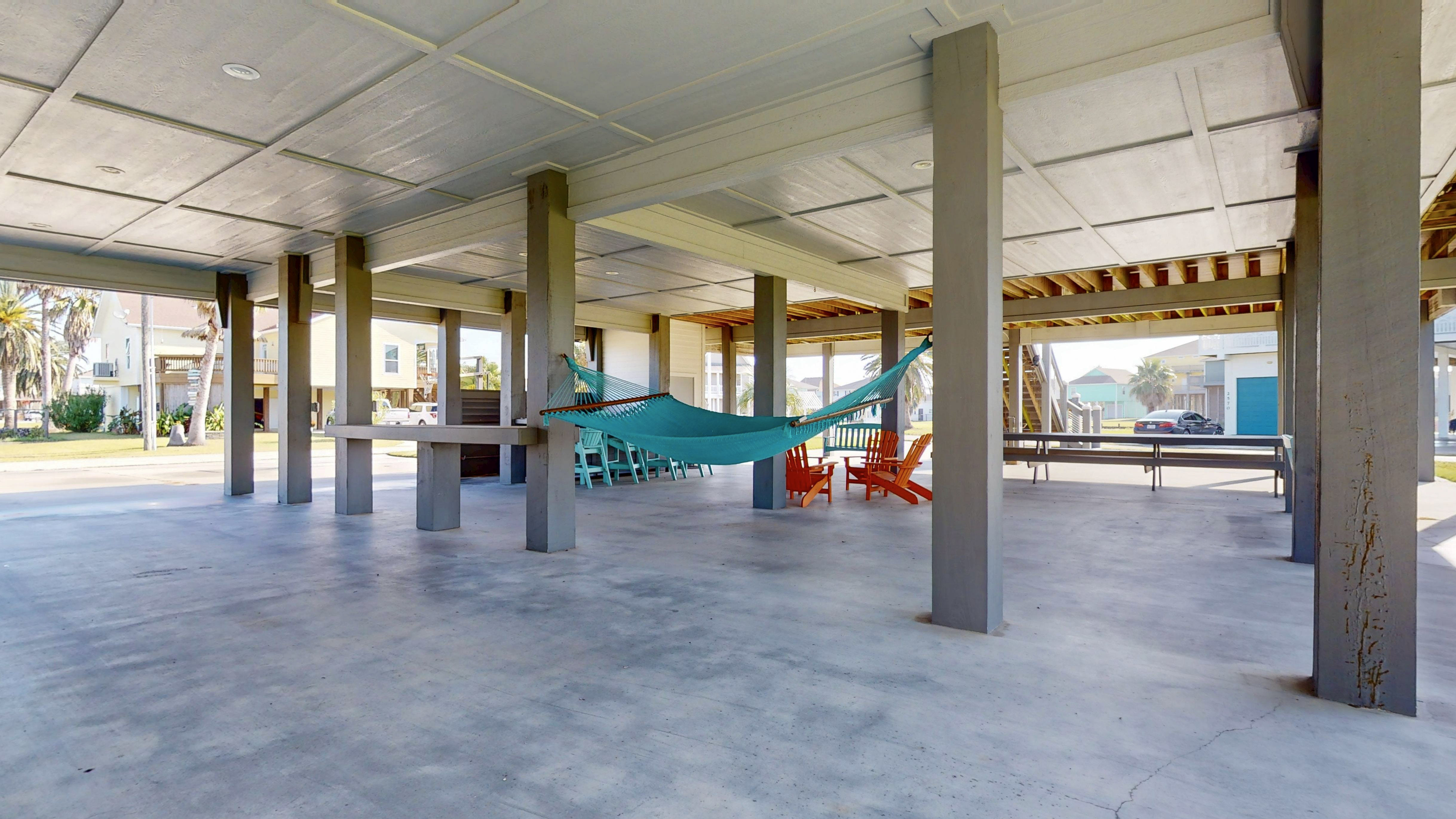 The Rowdy Pelican | Photo 13