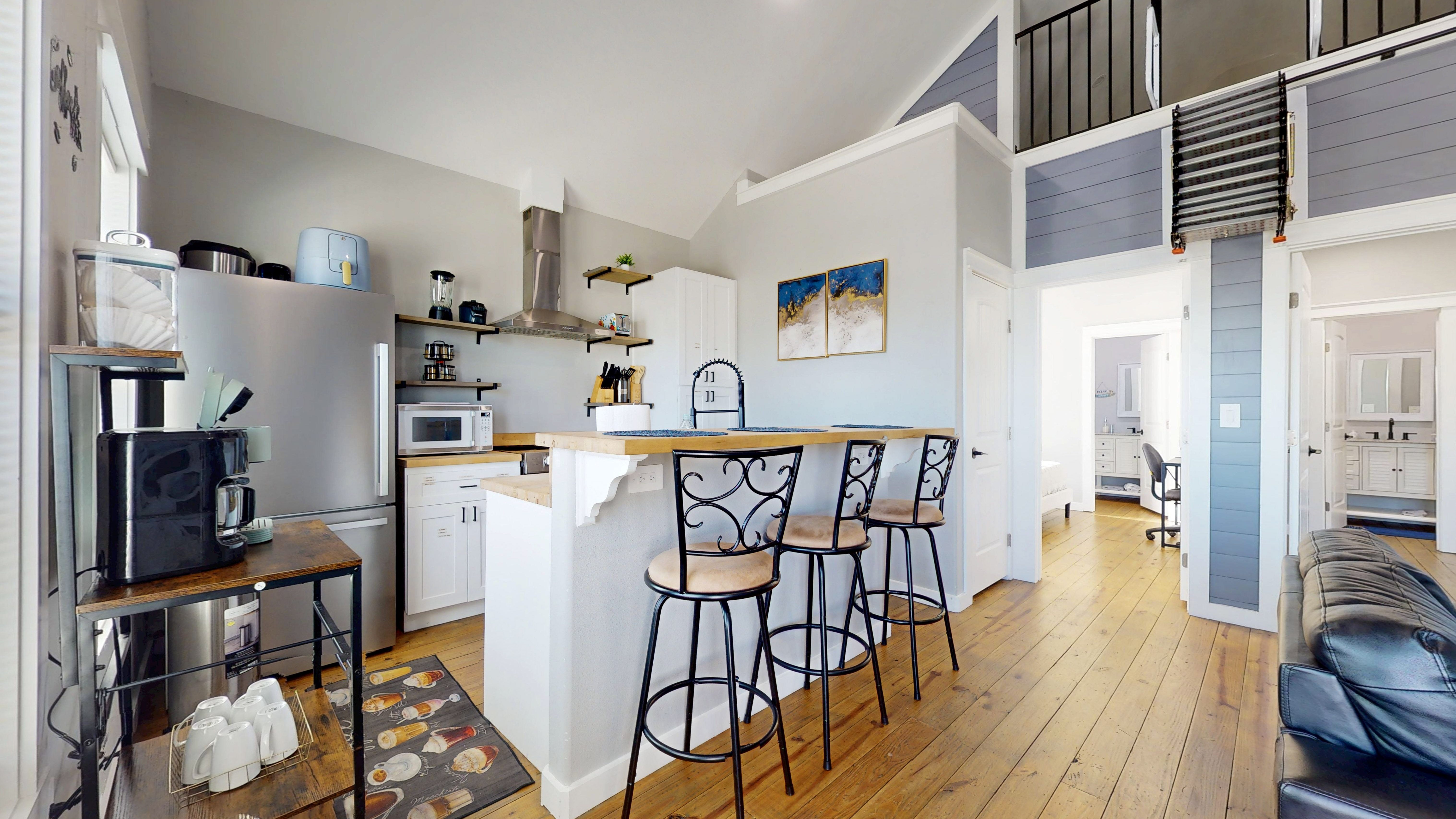 Crystal Beach Getaway | Photo 7