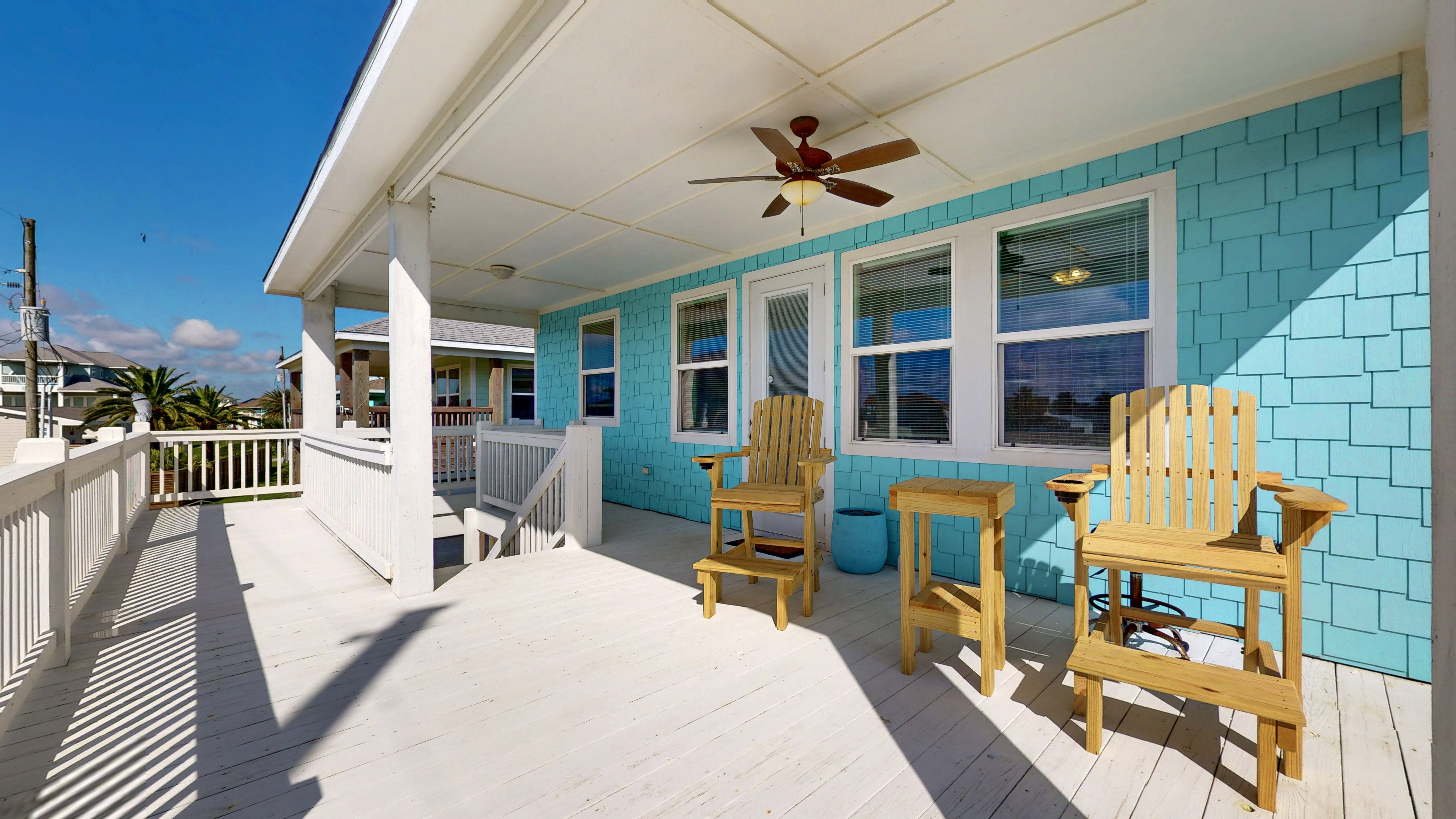 Candy's Cove | Photo 2