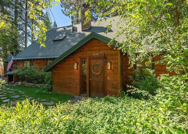 JJs Lakeview Chalet