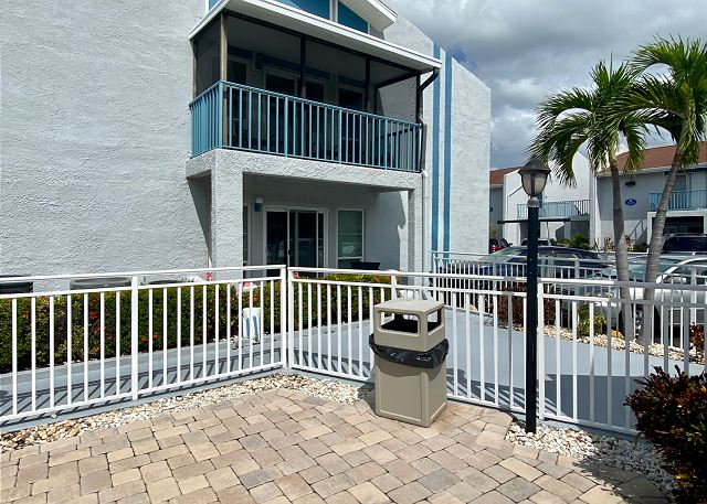 Madeira Beach 2 Bedroom, 1 Bath 230 6