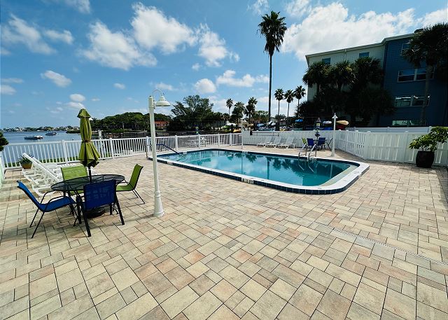 Dunedin Causeway Honeymoon Caladesi Island 1/1 Pool 316 3