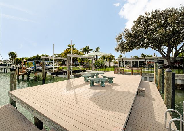 St Pete Beach Vina Del Mar Waterfront Dock Boat Slip 3/2 3