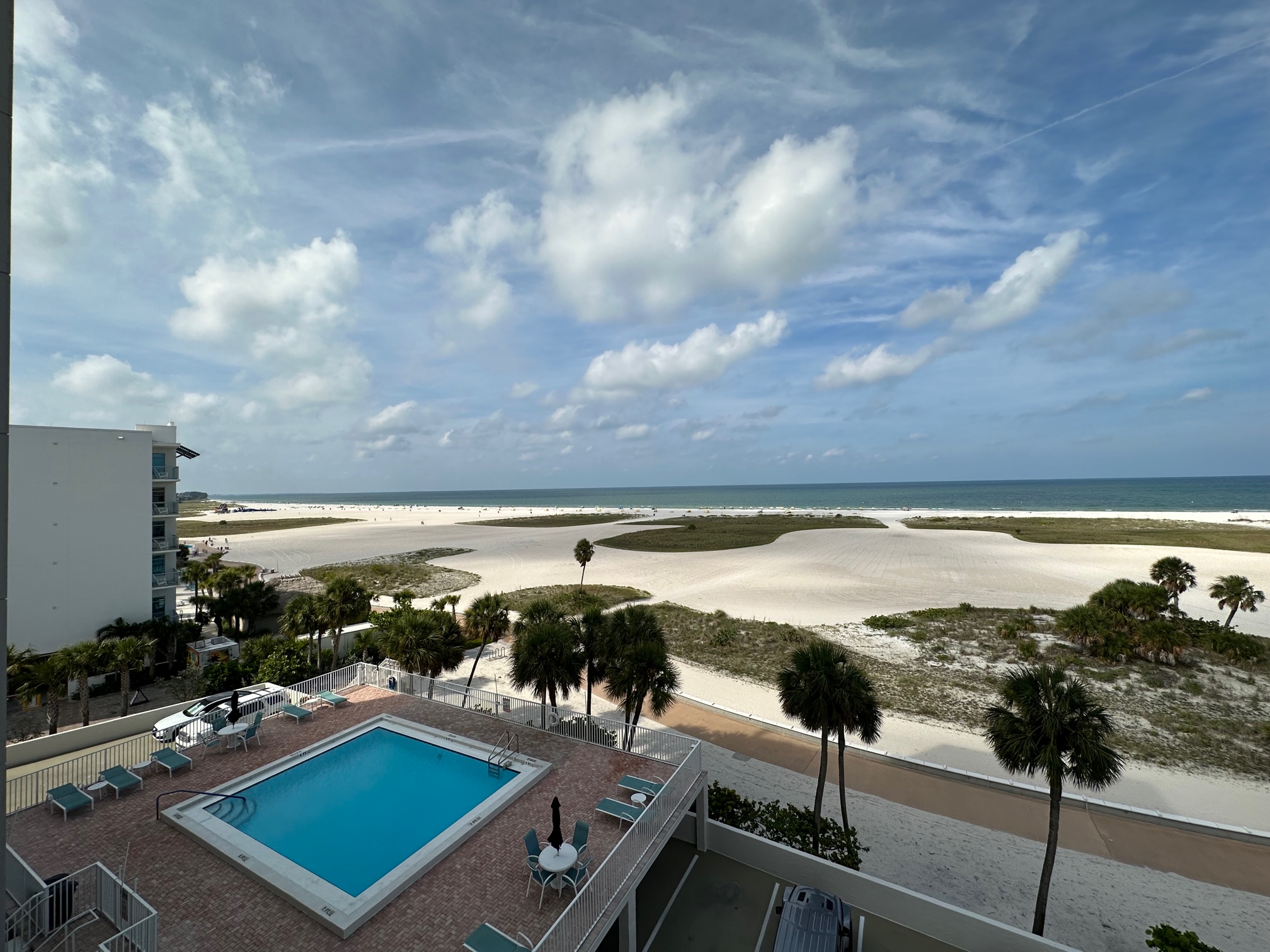 Treasure Island Beach Front Pool Wi-Fi 605 | Photo 3