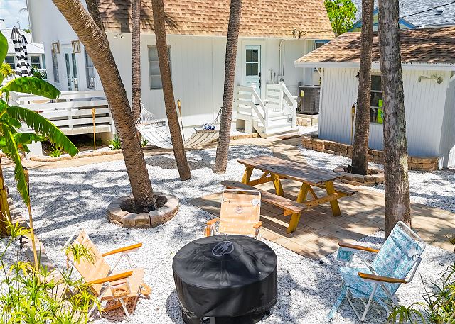 Pass A Grille Beach Historic Barn House 4