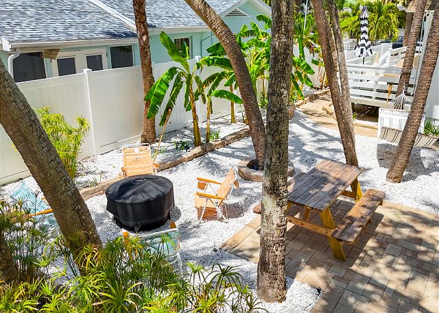 Pass A Grille Beach Historic Barn House 5